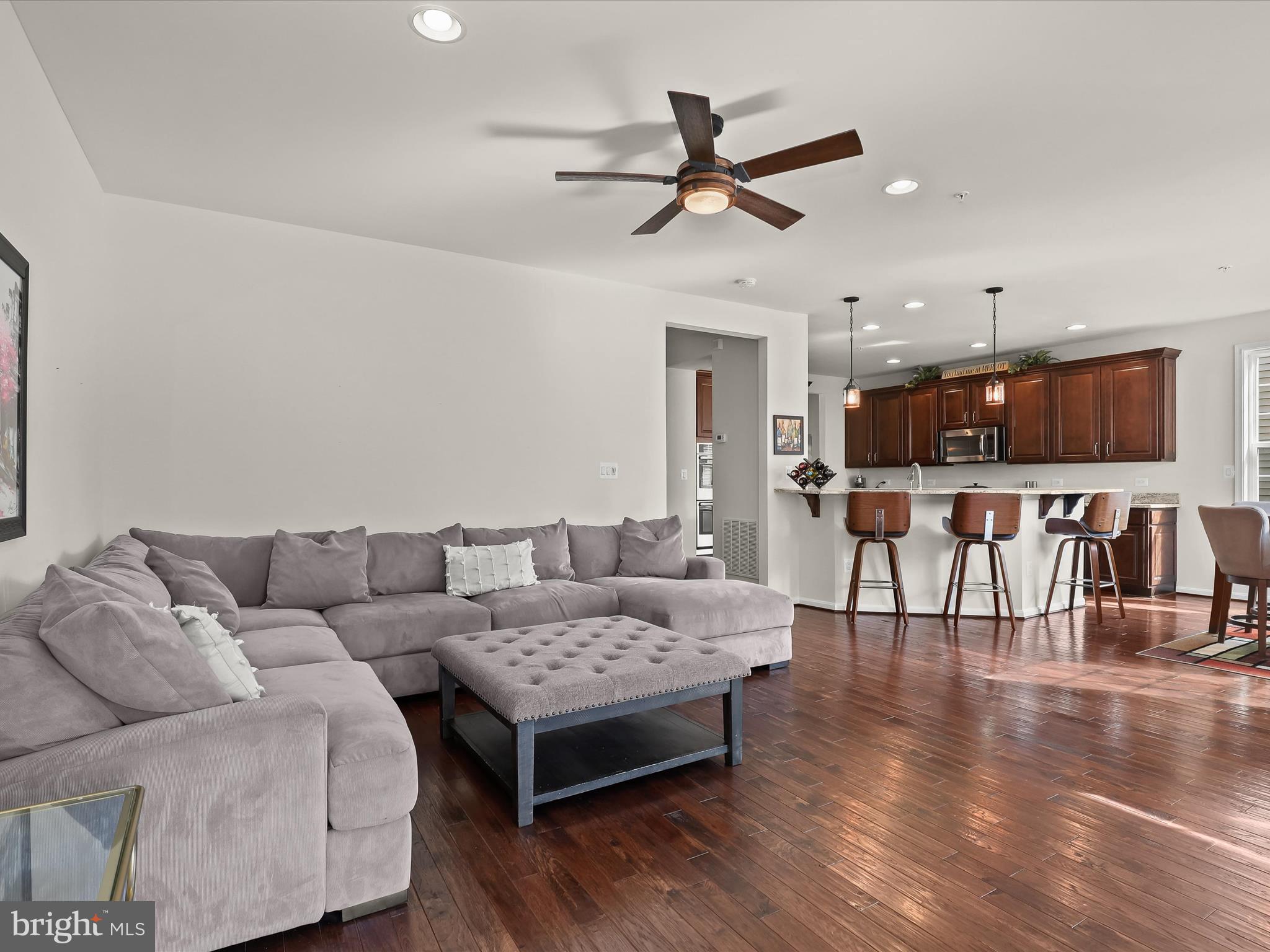 VILLAGGIO ENCLAVE - Residential