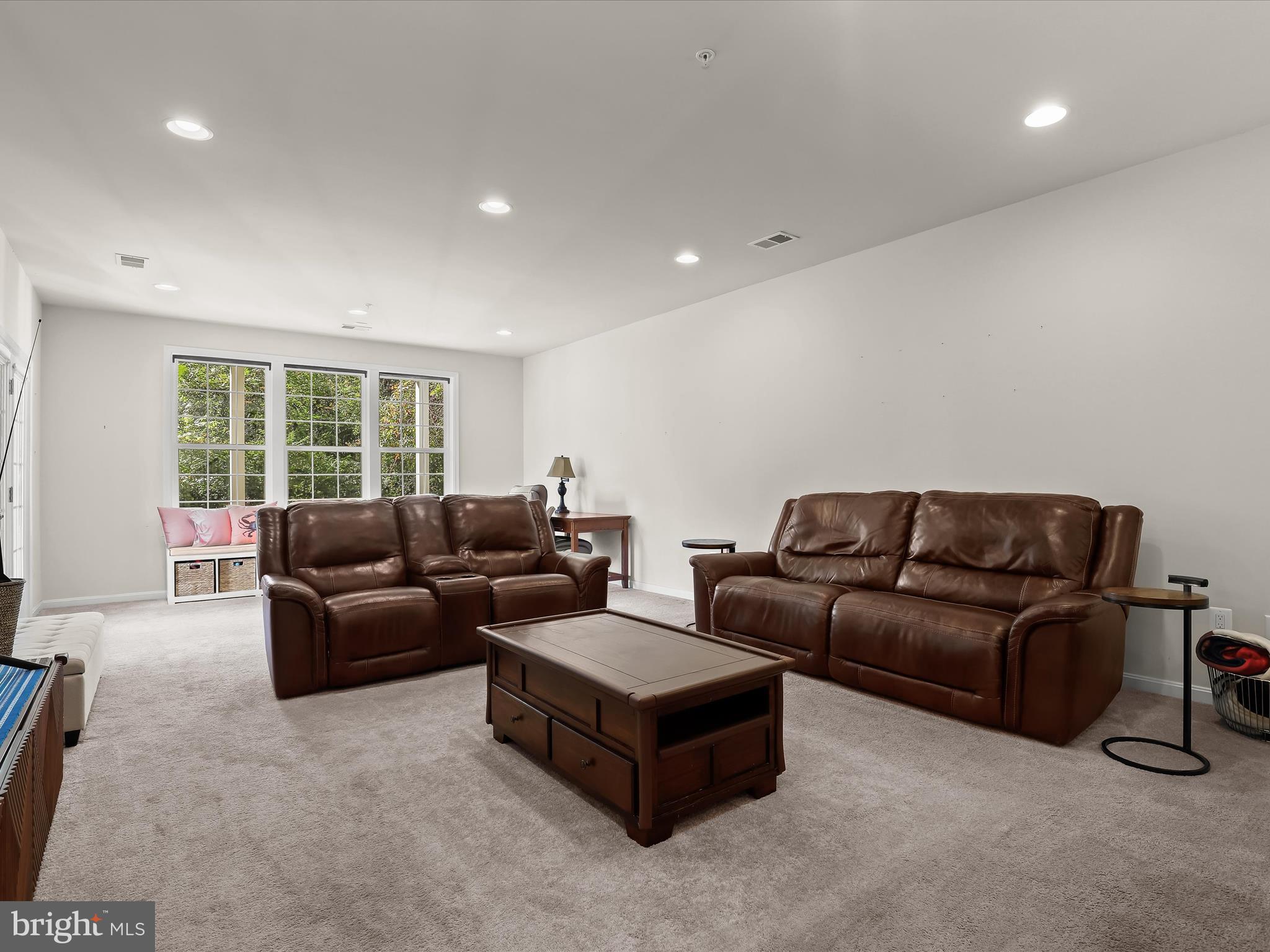 VILLAGGIO ENCLAVE - Residential