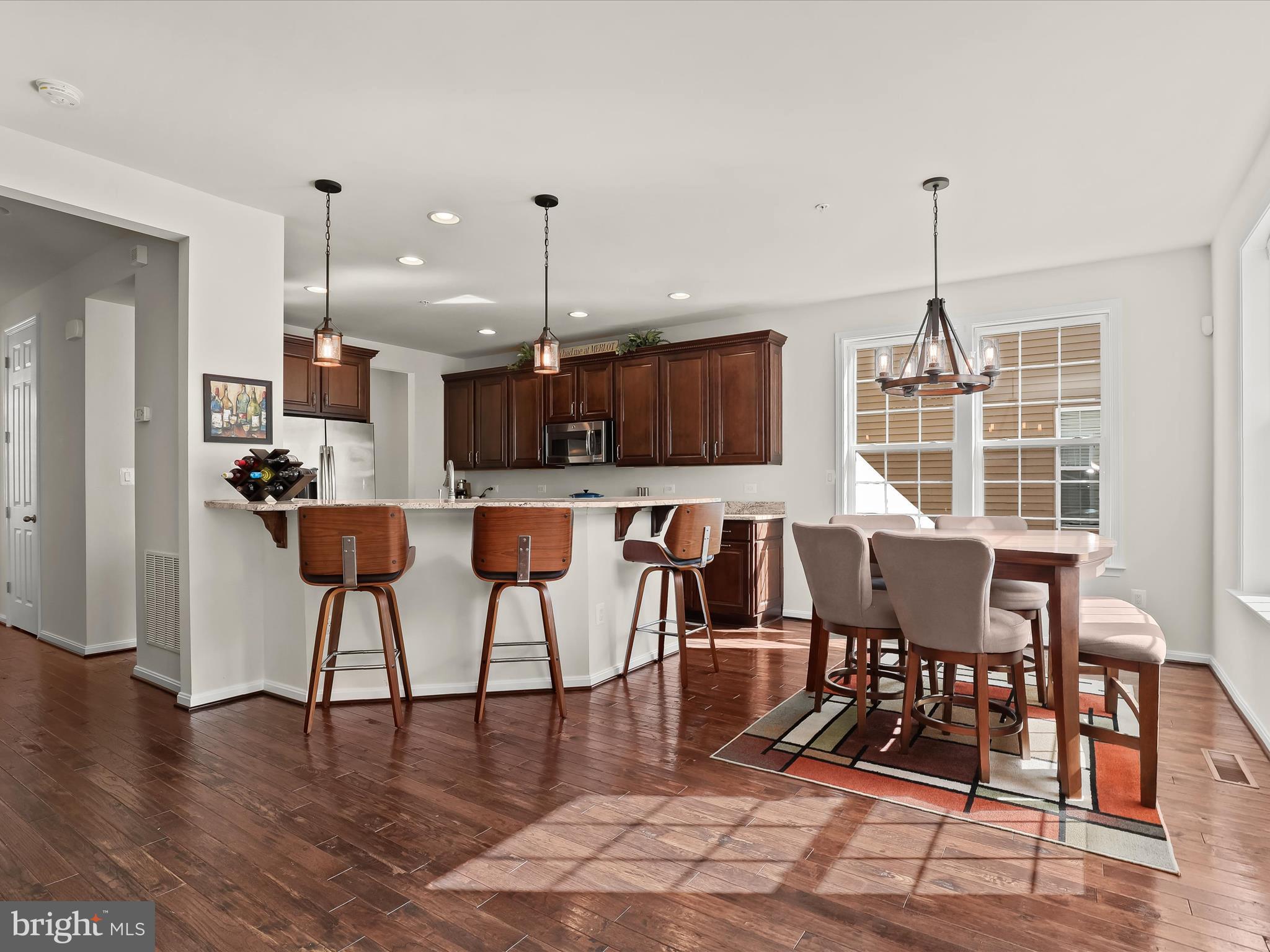 VILLAGGIO ENCLAVE - Residential