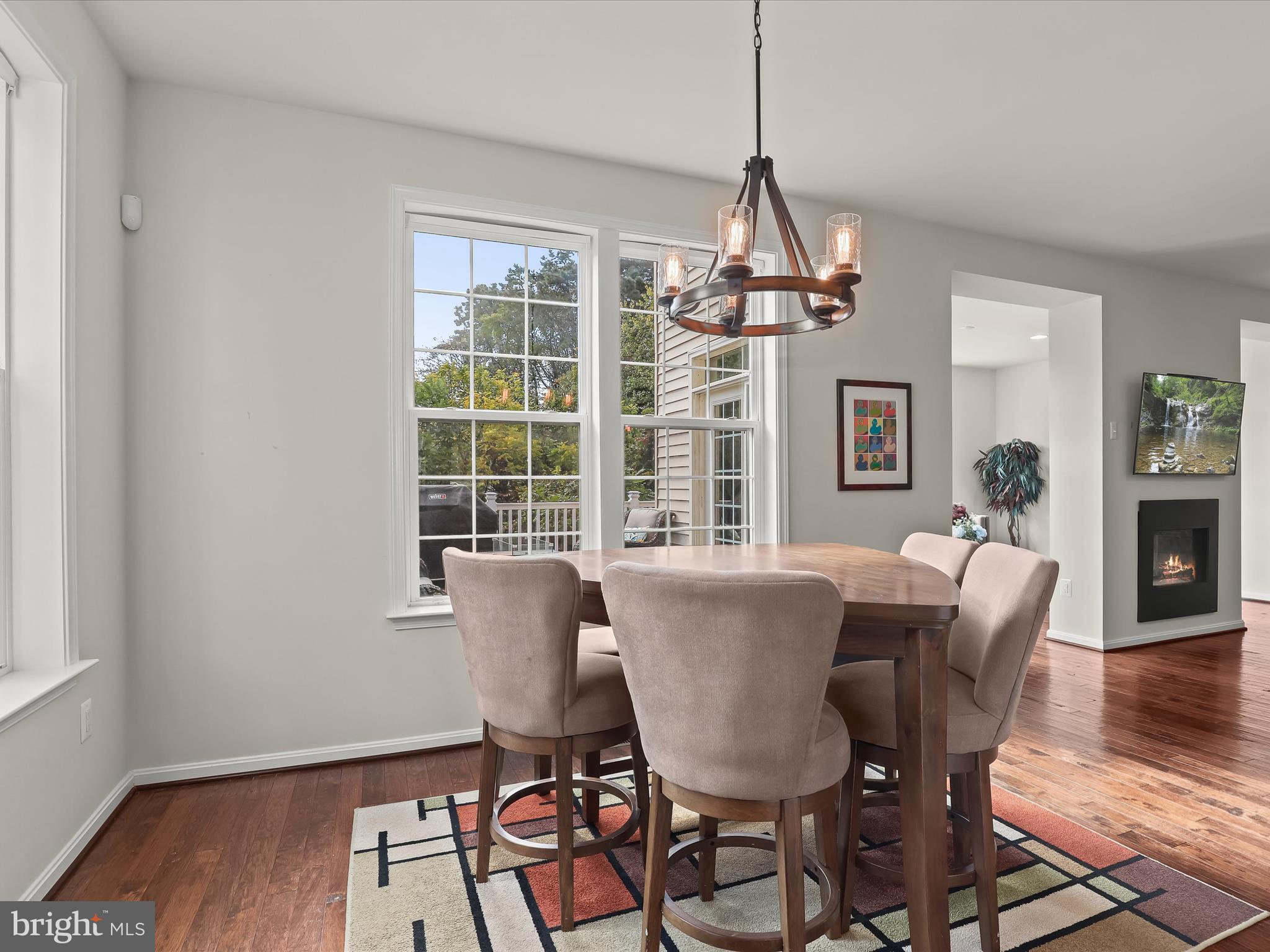 VILLAGGIO ENCLAVE - Residential