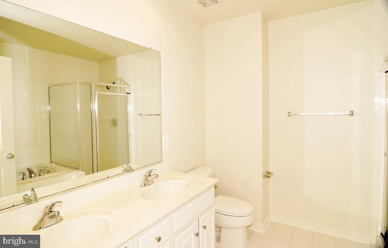 WHEATON FOREST - Residential Lease