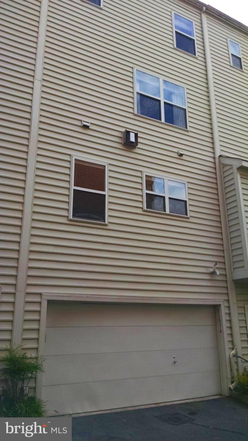 WHEATON FOREST - Residential Lease