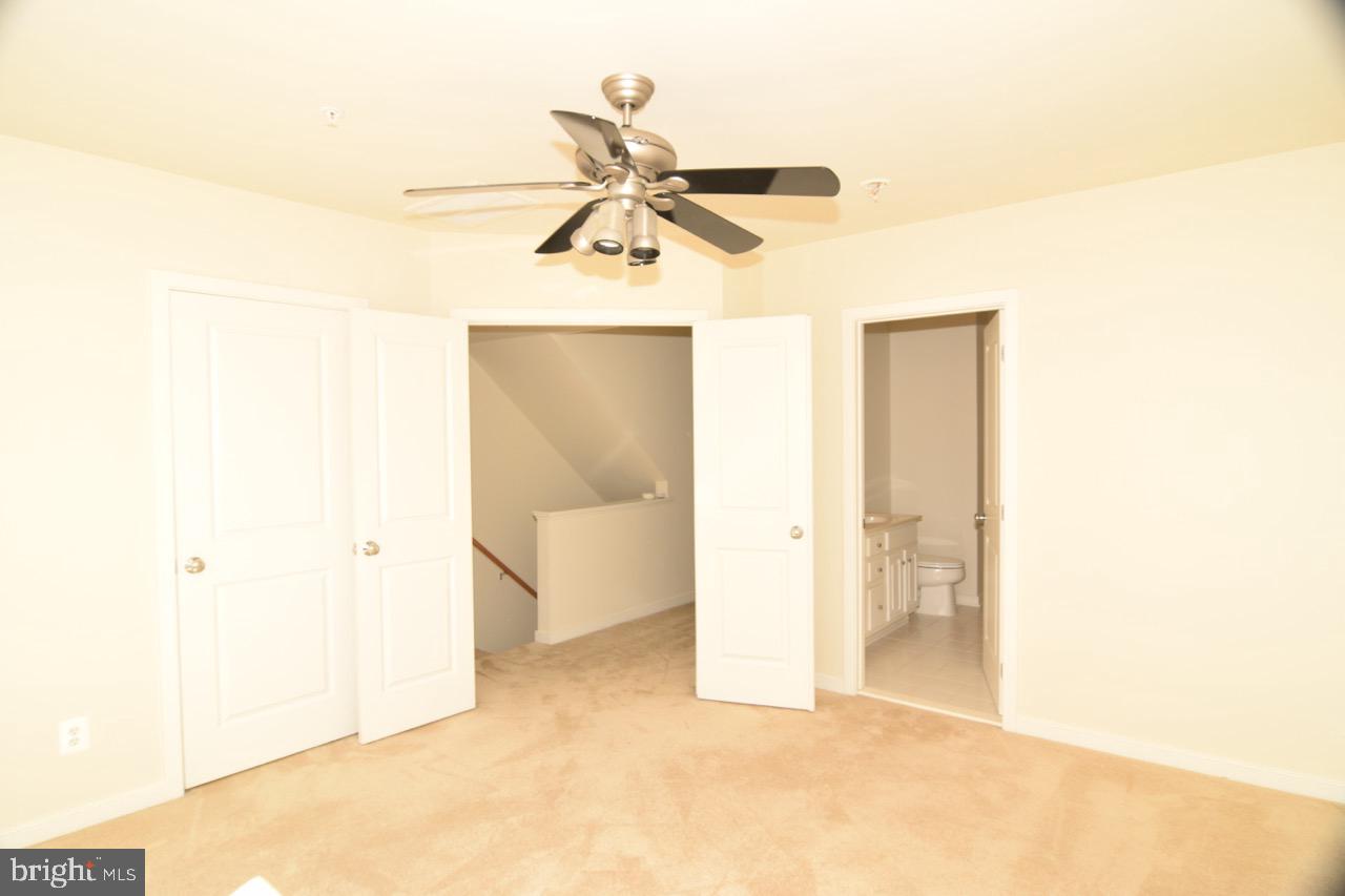 WHEATON FOREST - Residential Lease