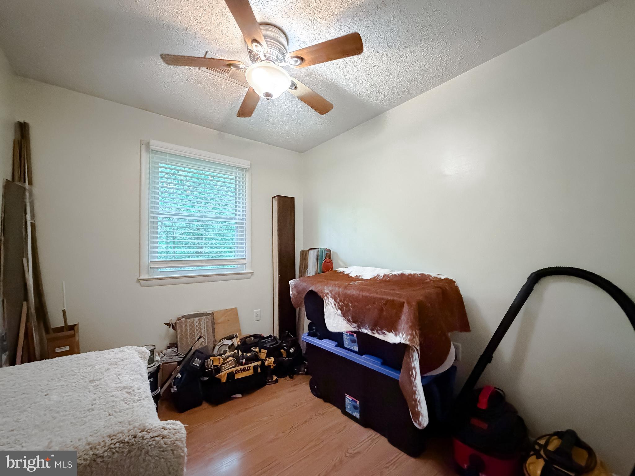 COONEY NECK - Residential
