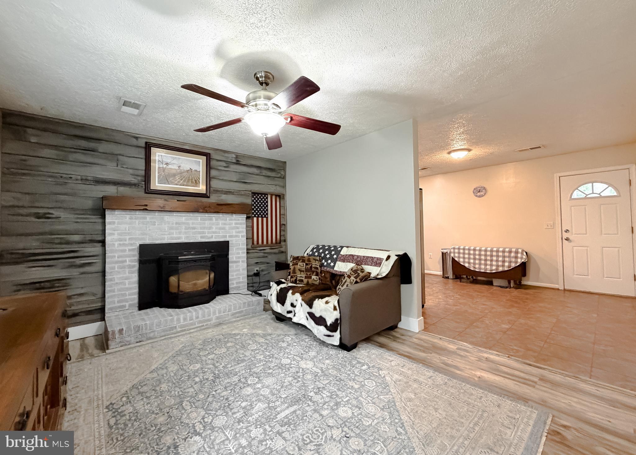 COONEY NECK - Residential