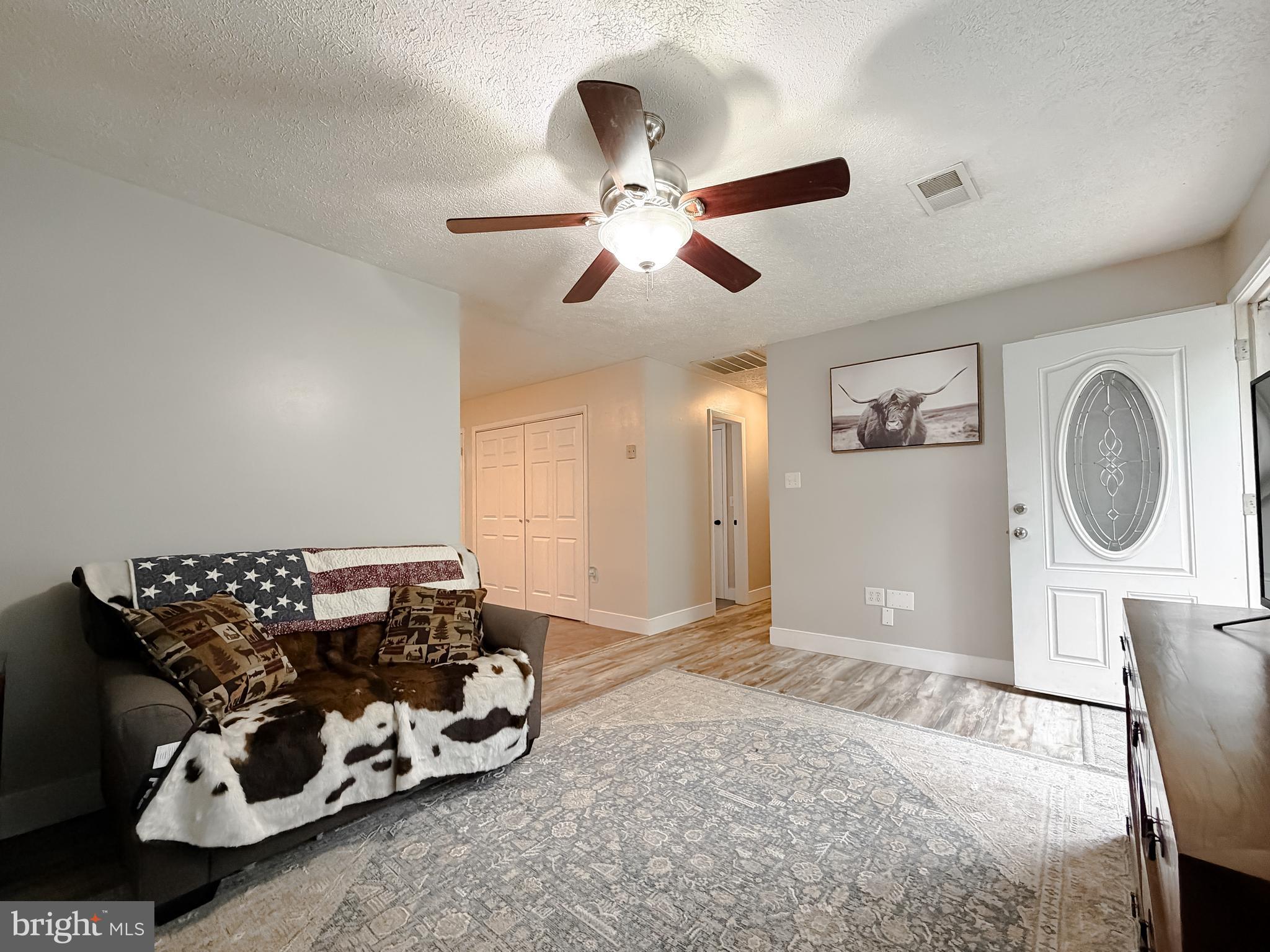 COONEY NECK - Residential