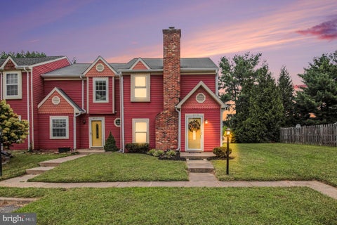 Townhouse For Sale - 2212 Minnear Street St<br/> FREDERICKSBURG, VA 22407