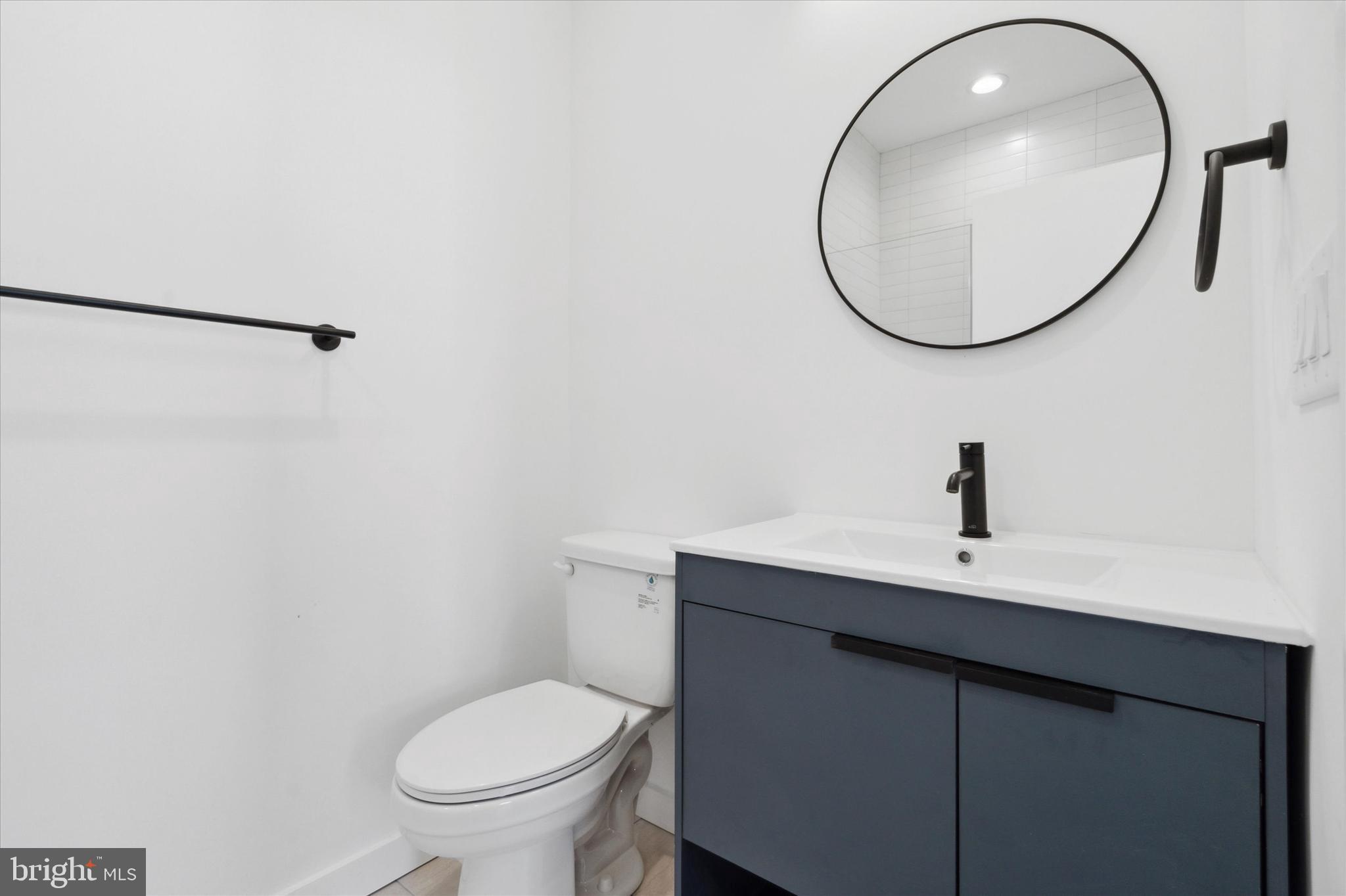 QUEEN VILLAGE - Residential Lease