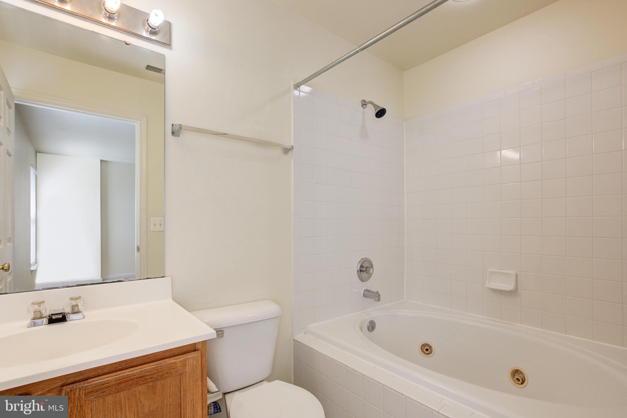 CEDAR LAKES - Residential Lease