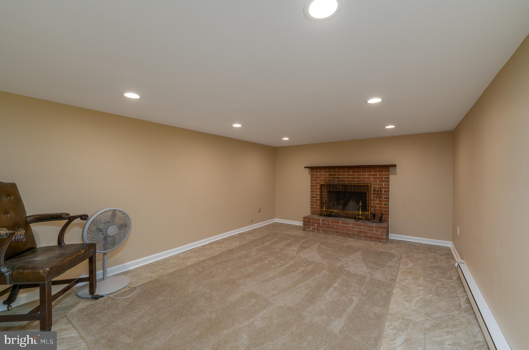 FAIRFIELD - Residential