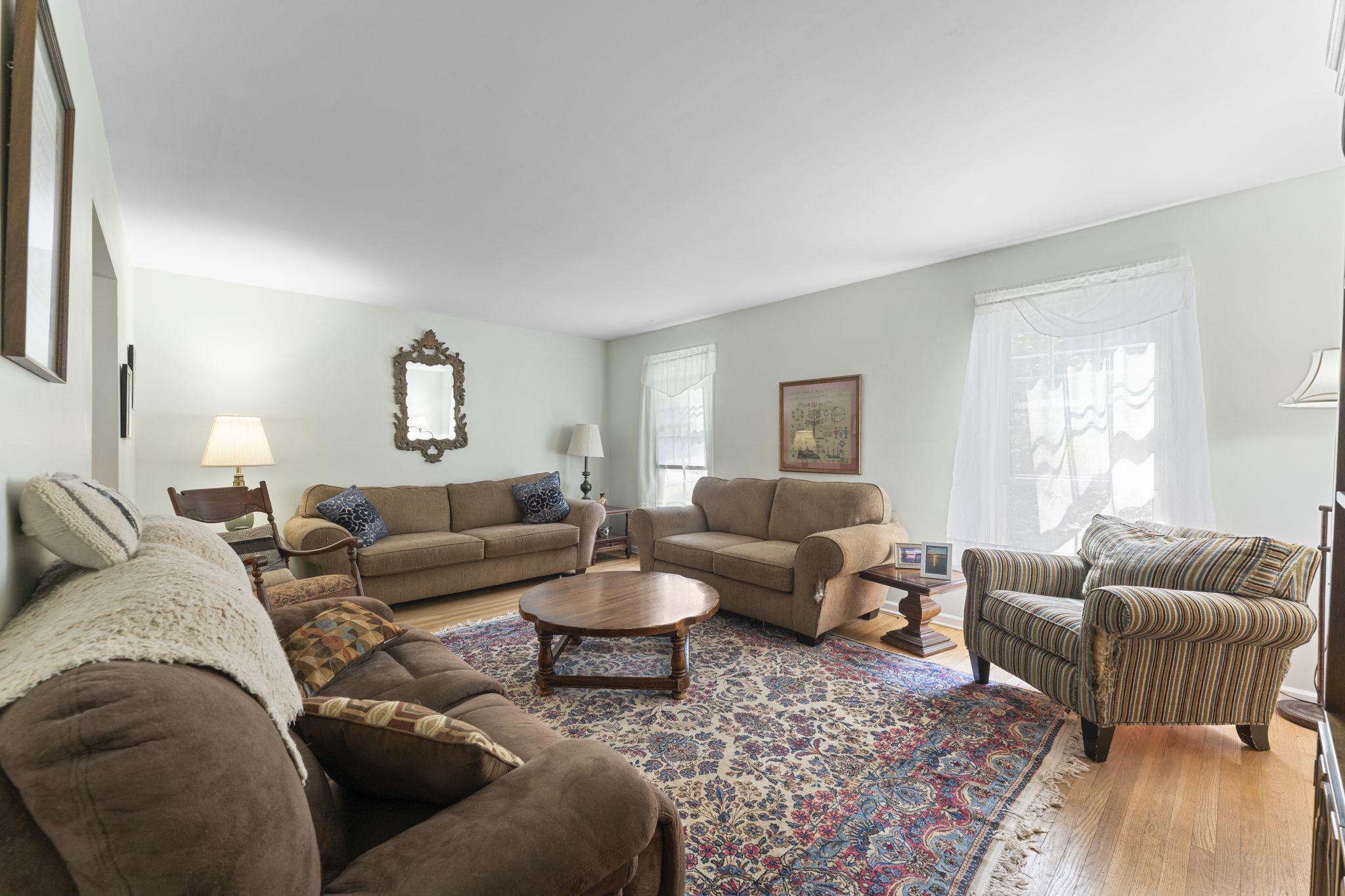 1615 RUSSELL ROAD