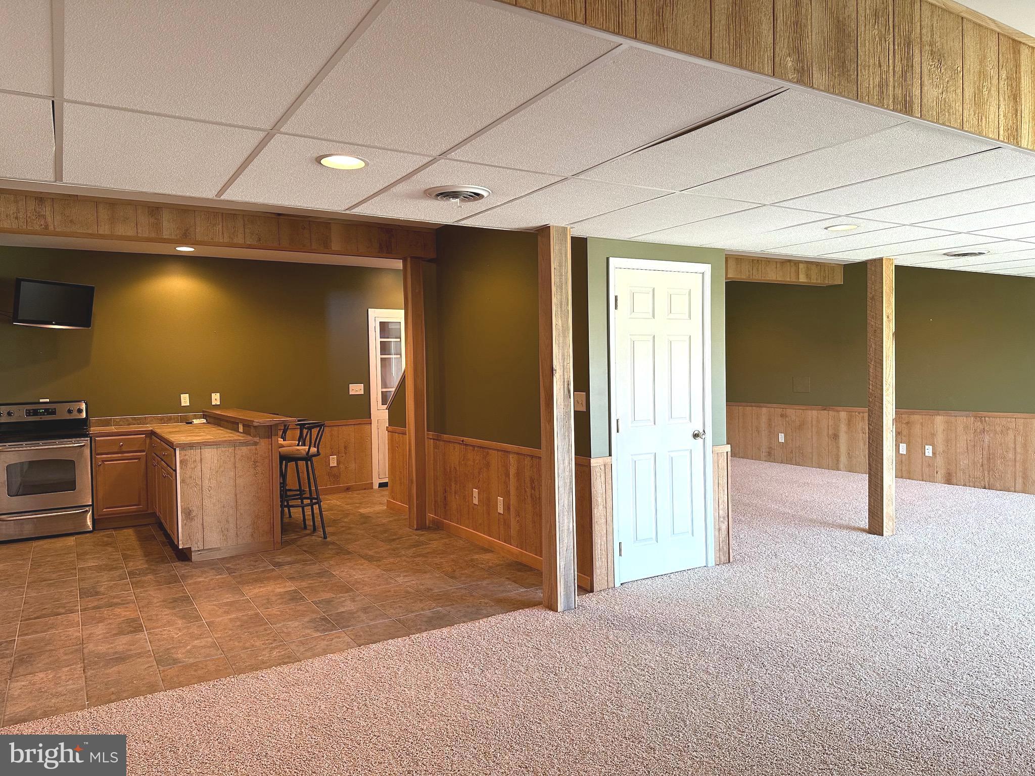 HUNTERS CHASE - Residential