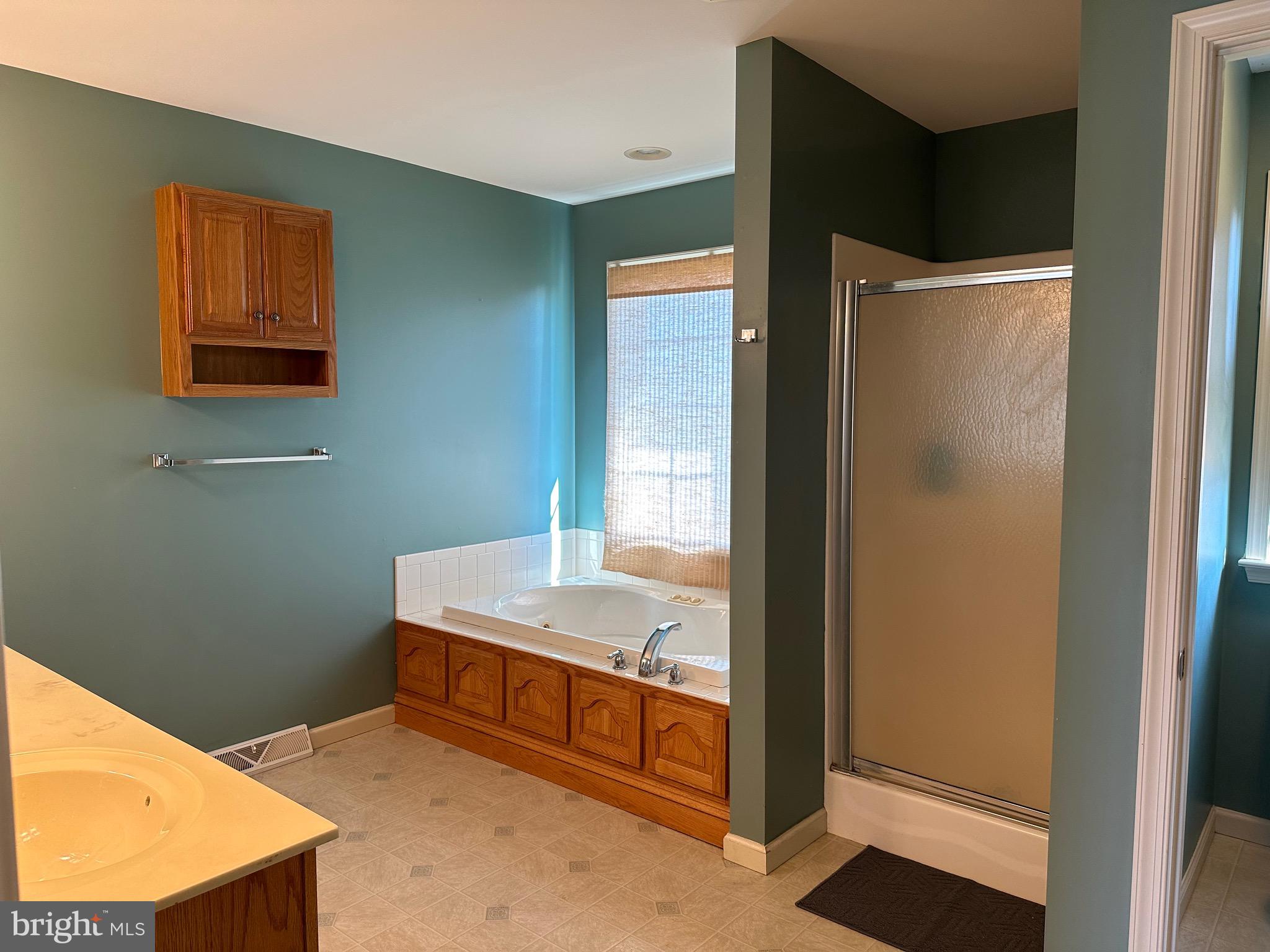 HUNTERS CHASE - Residential