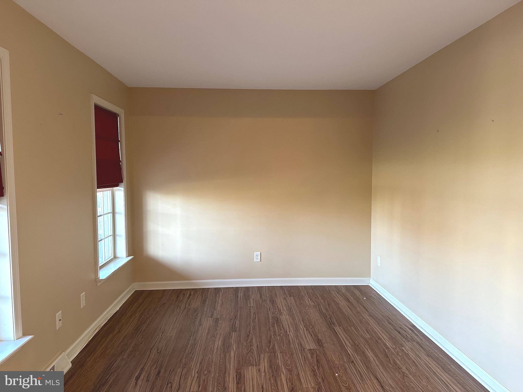 HUNTERS CHASE - Residential