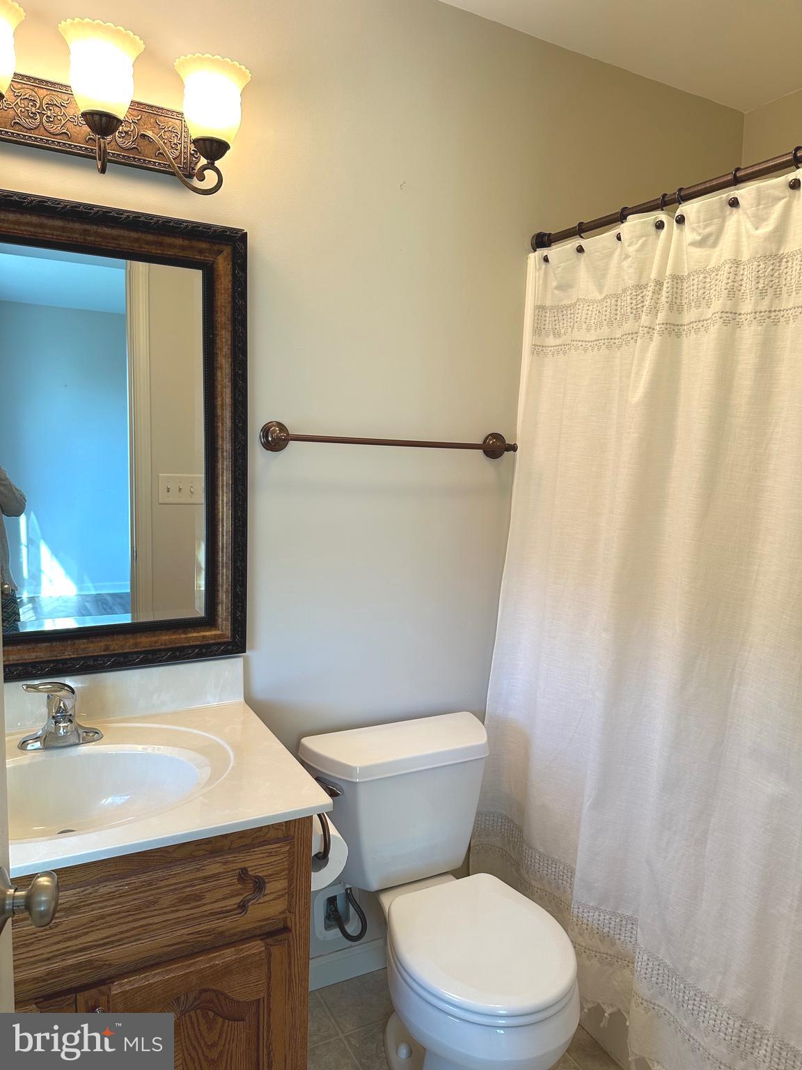 HUNTERS CHASE - Residential