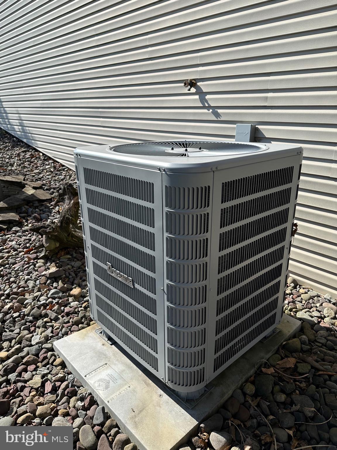 HUNTERS CHASE - Residential