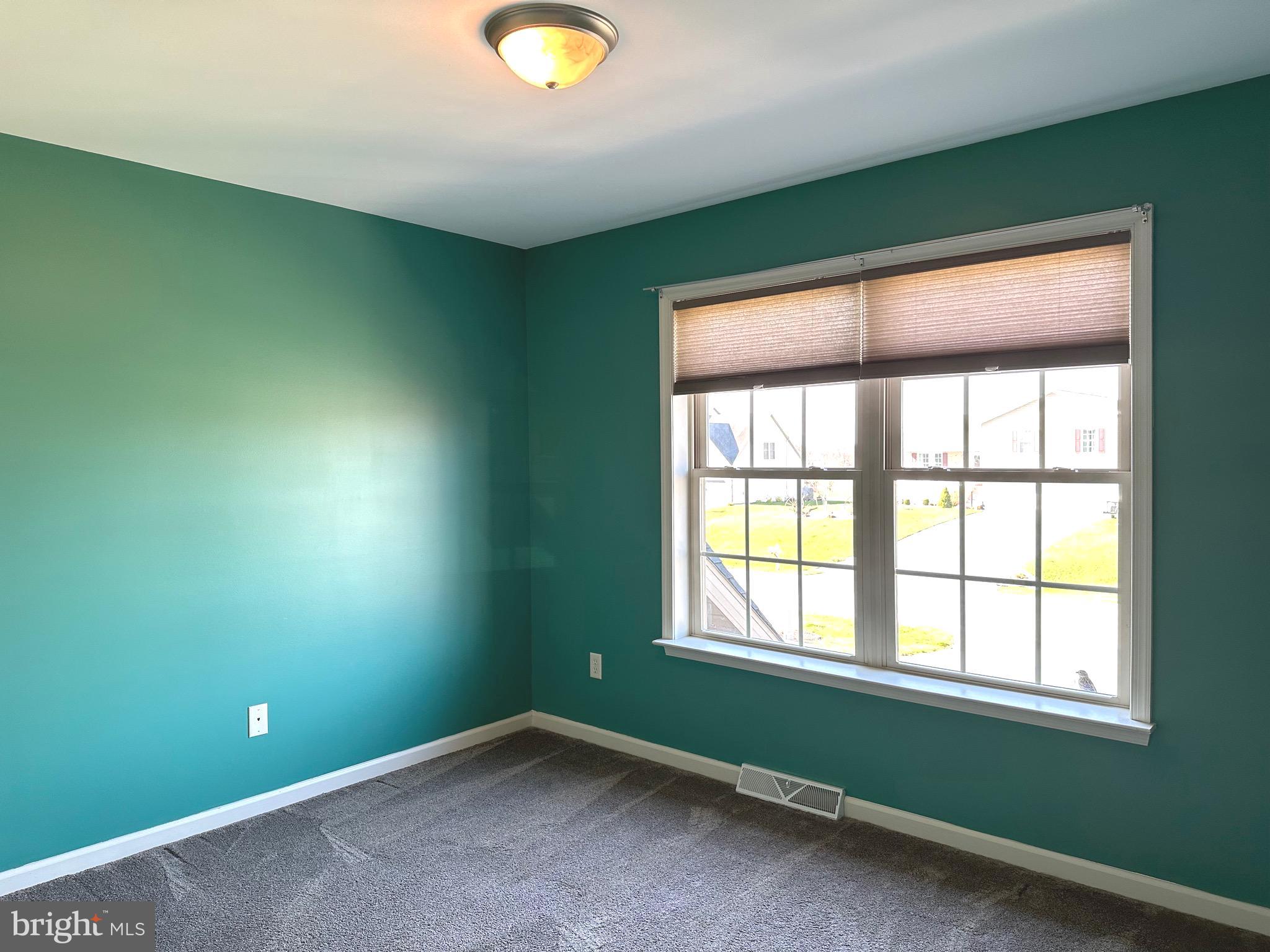 HUNTERS CHASE - Residential