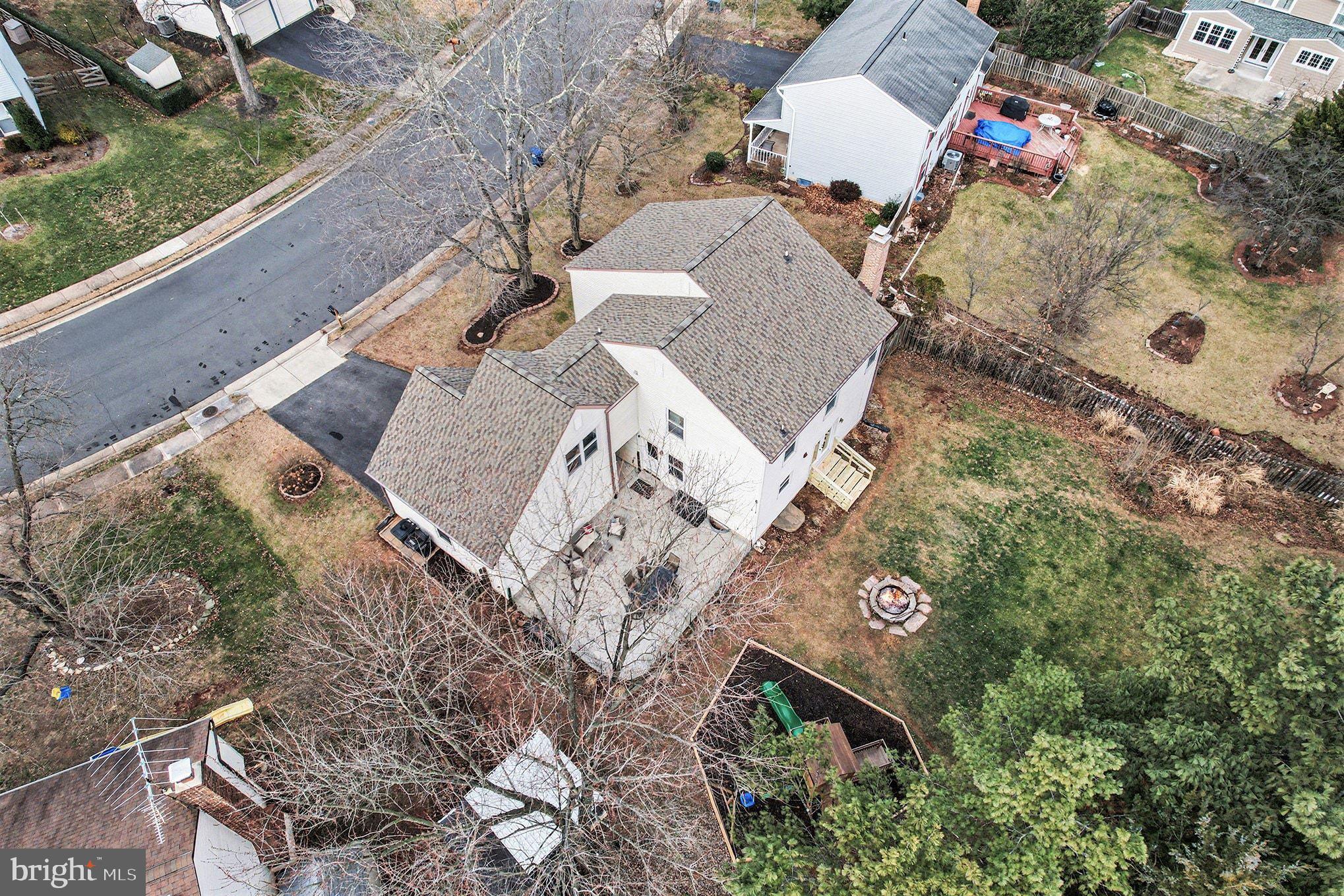 CRESTBROOK - Residential