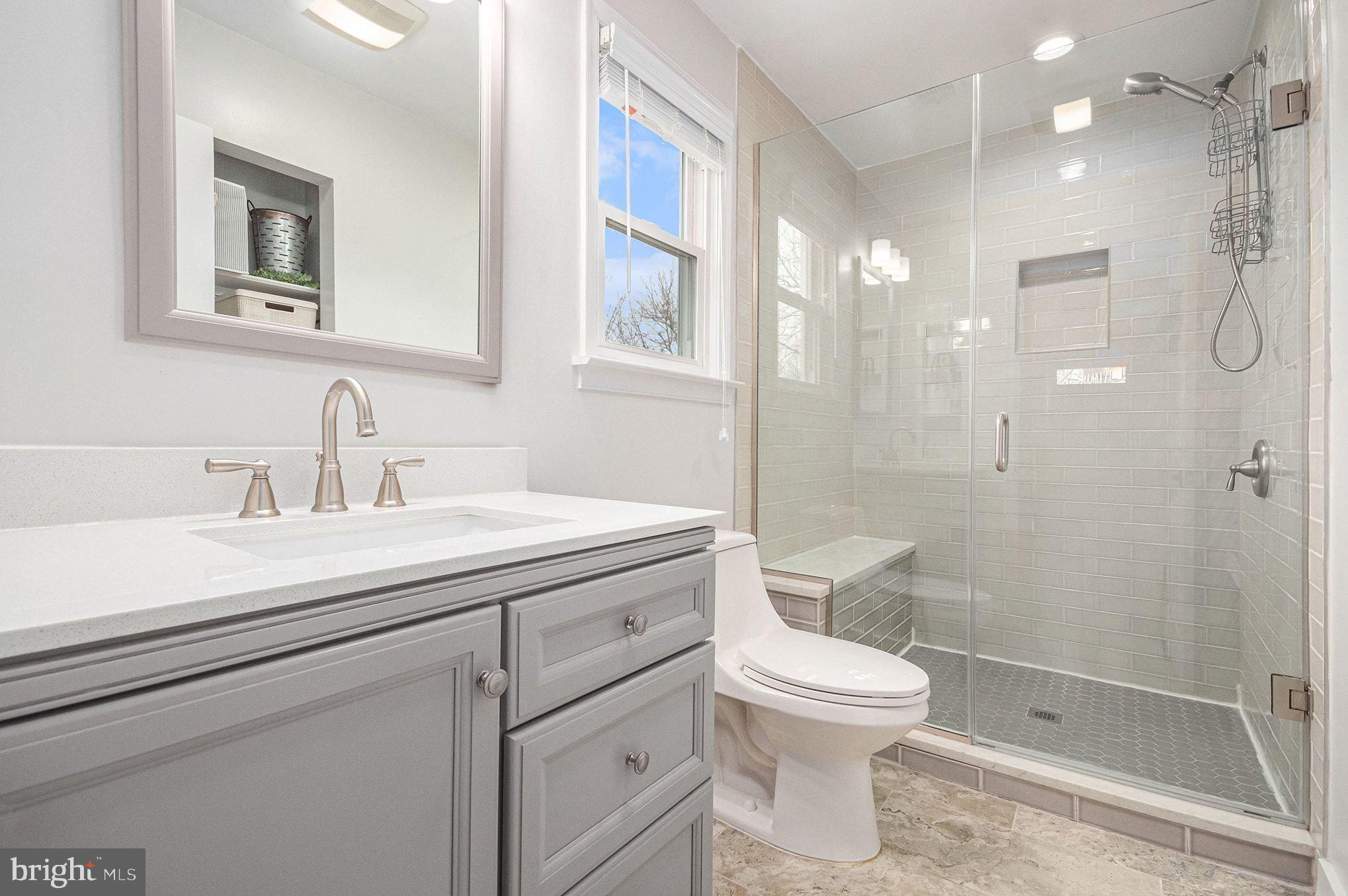 CRESTBROOK - Residential