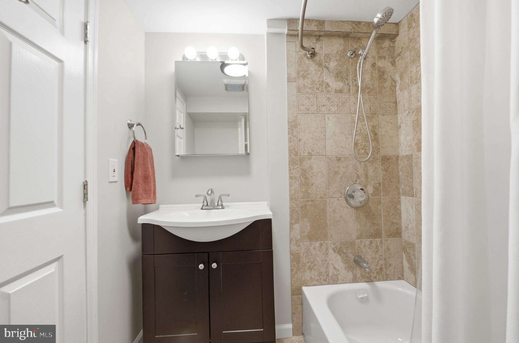 TARA VILLAGE - Residential