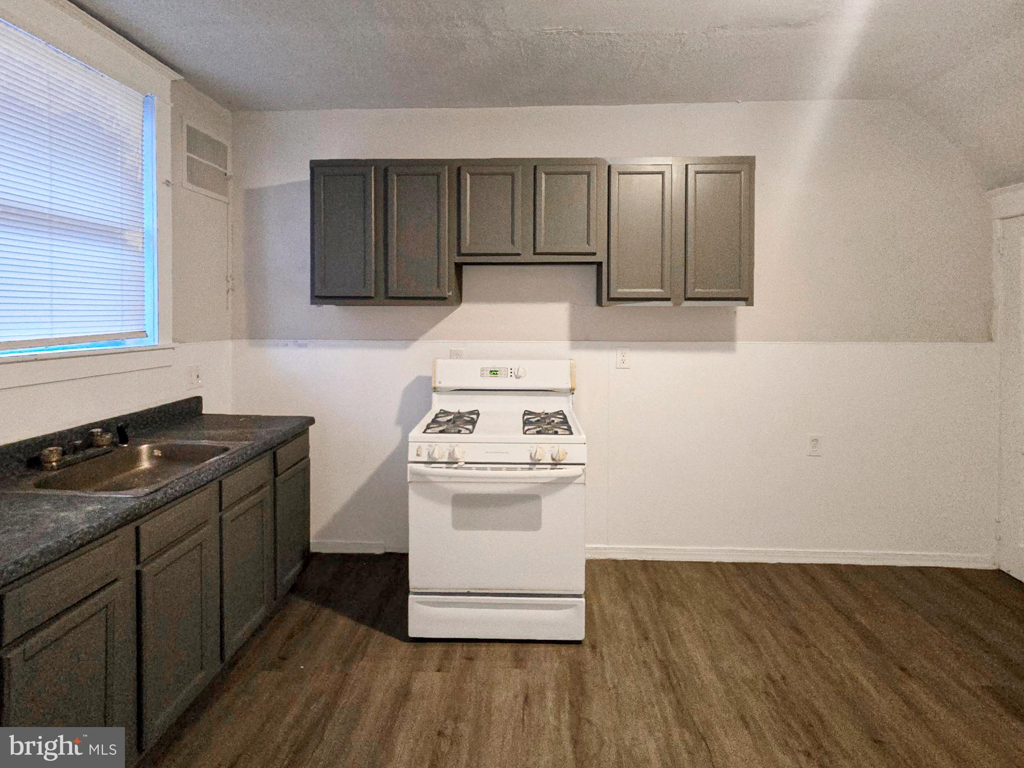 PHILADELPHIA (WEST) - Residential Lease