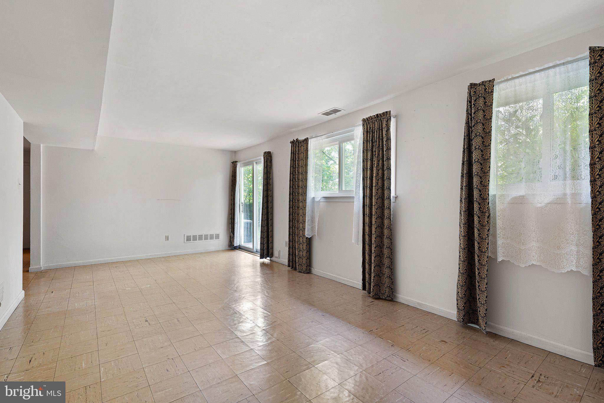 LONGWOOD - Residential