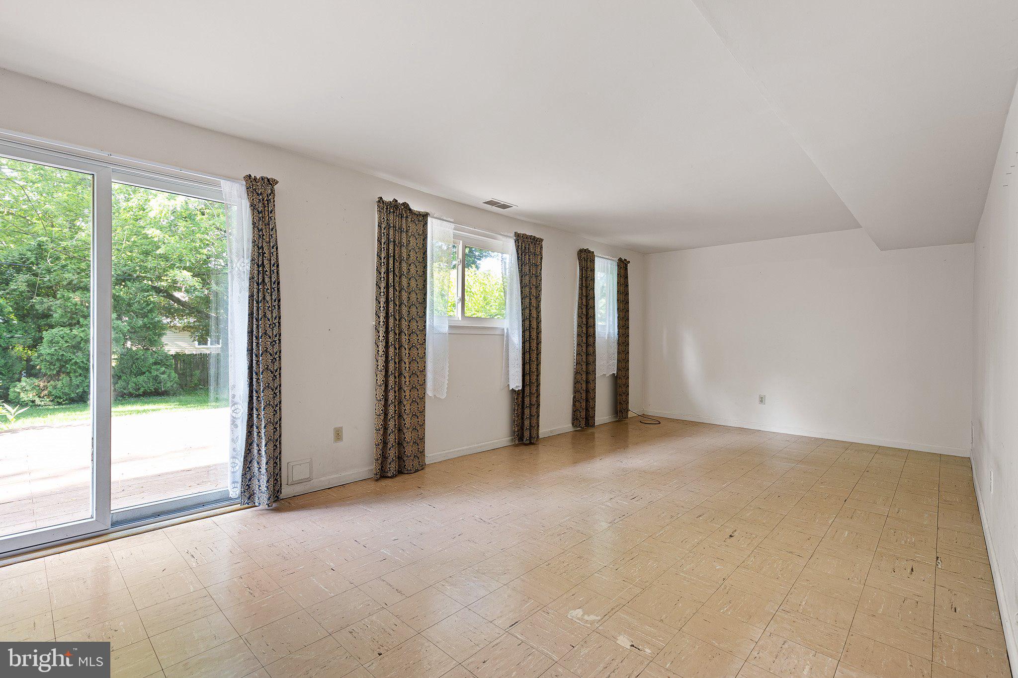 LONGWOOD - Residential