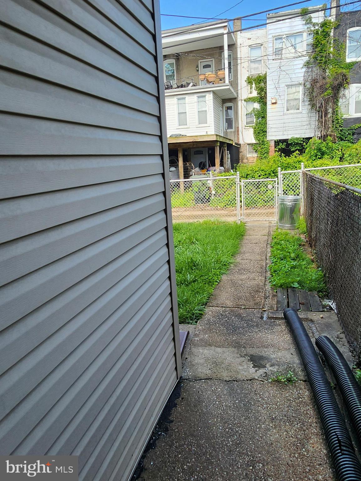 MONDAWMIN - Residential