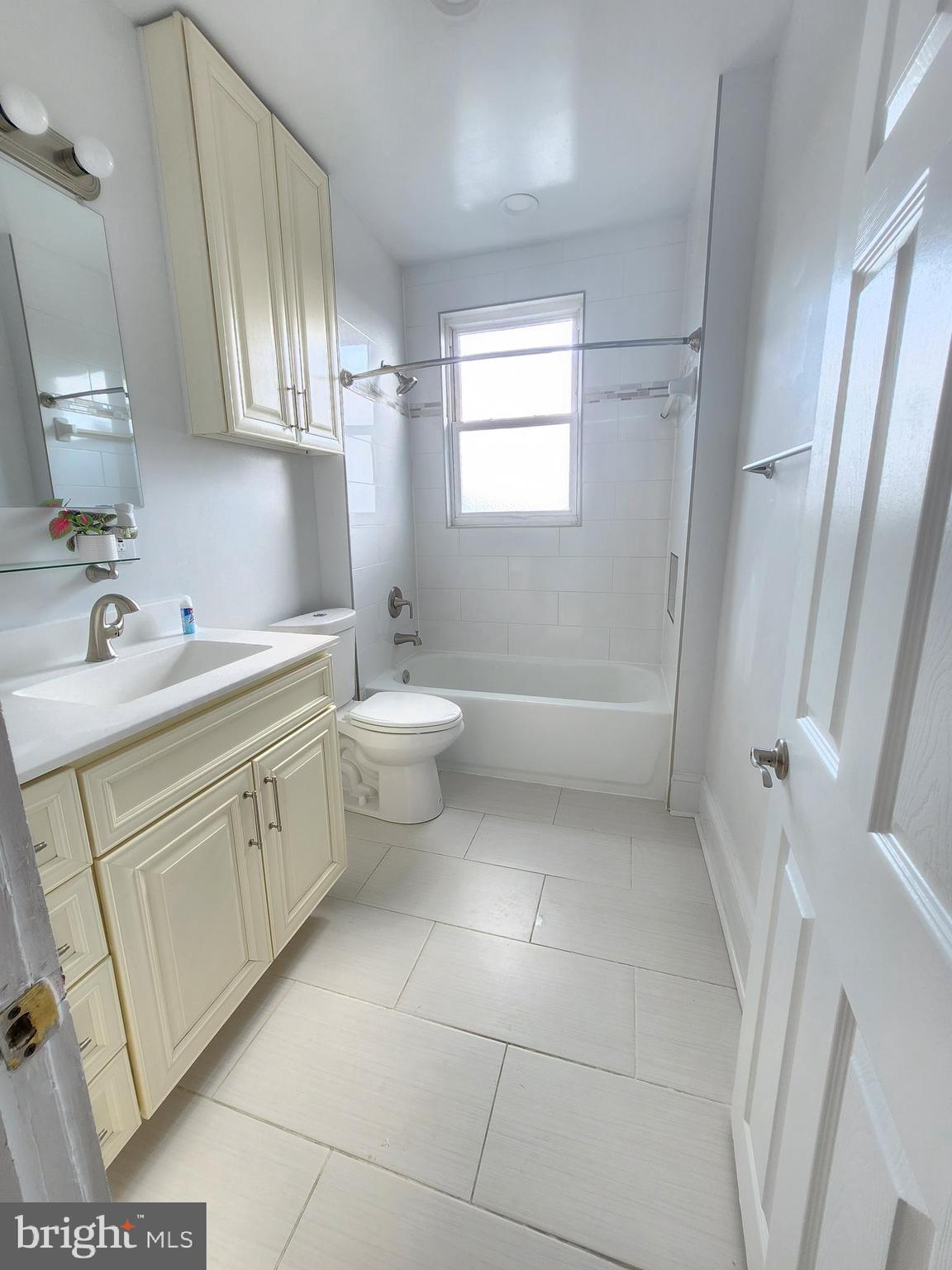 MONDAWMIN - Residential