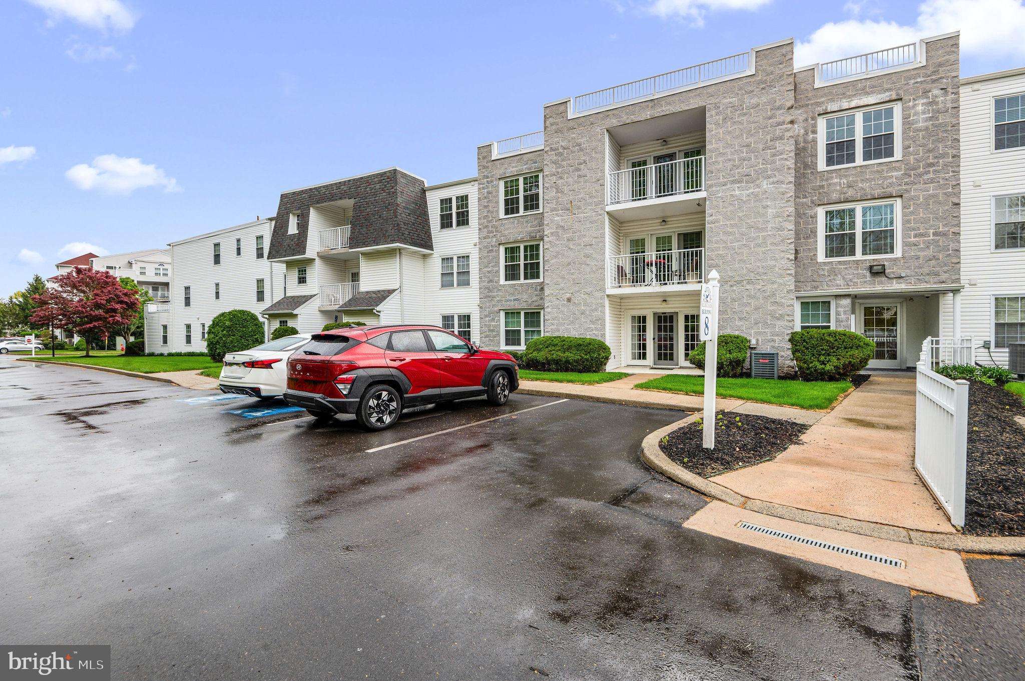 CENTENNIAL STATION - Residential