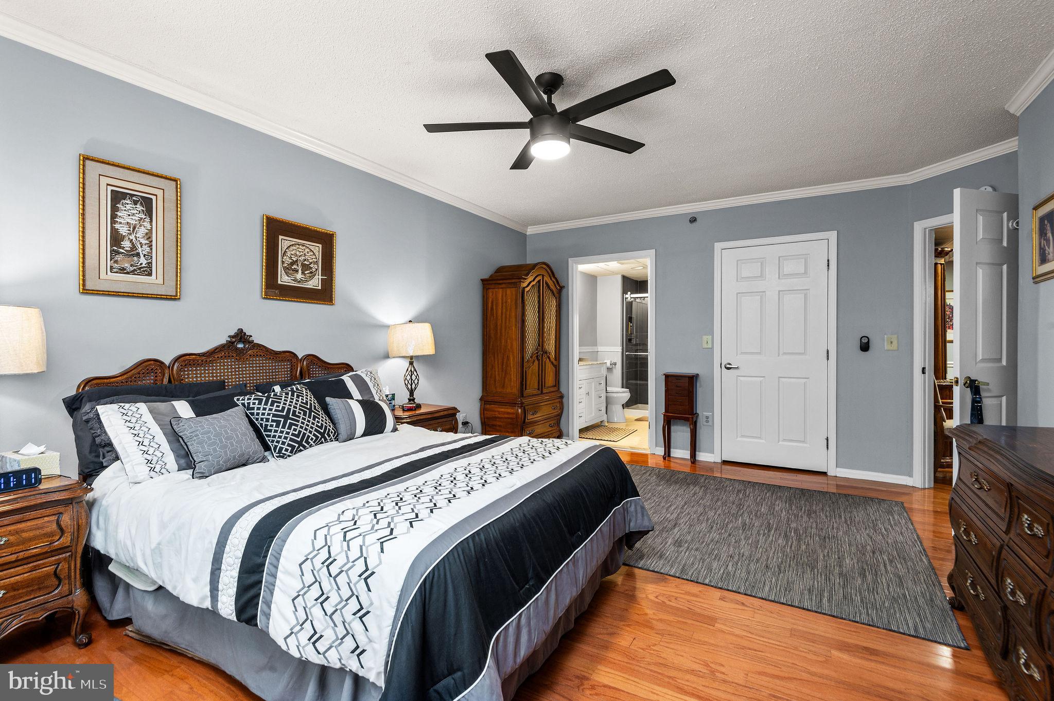 CENTENNIAL STATION - Residential