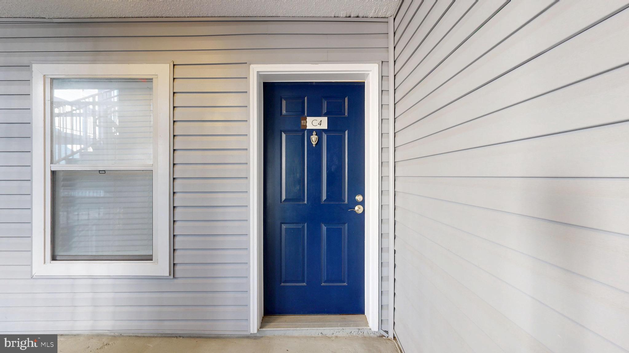 FOUR WINDS AT OAKTON - Residential