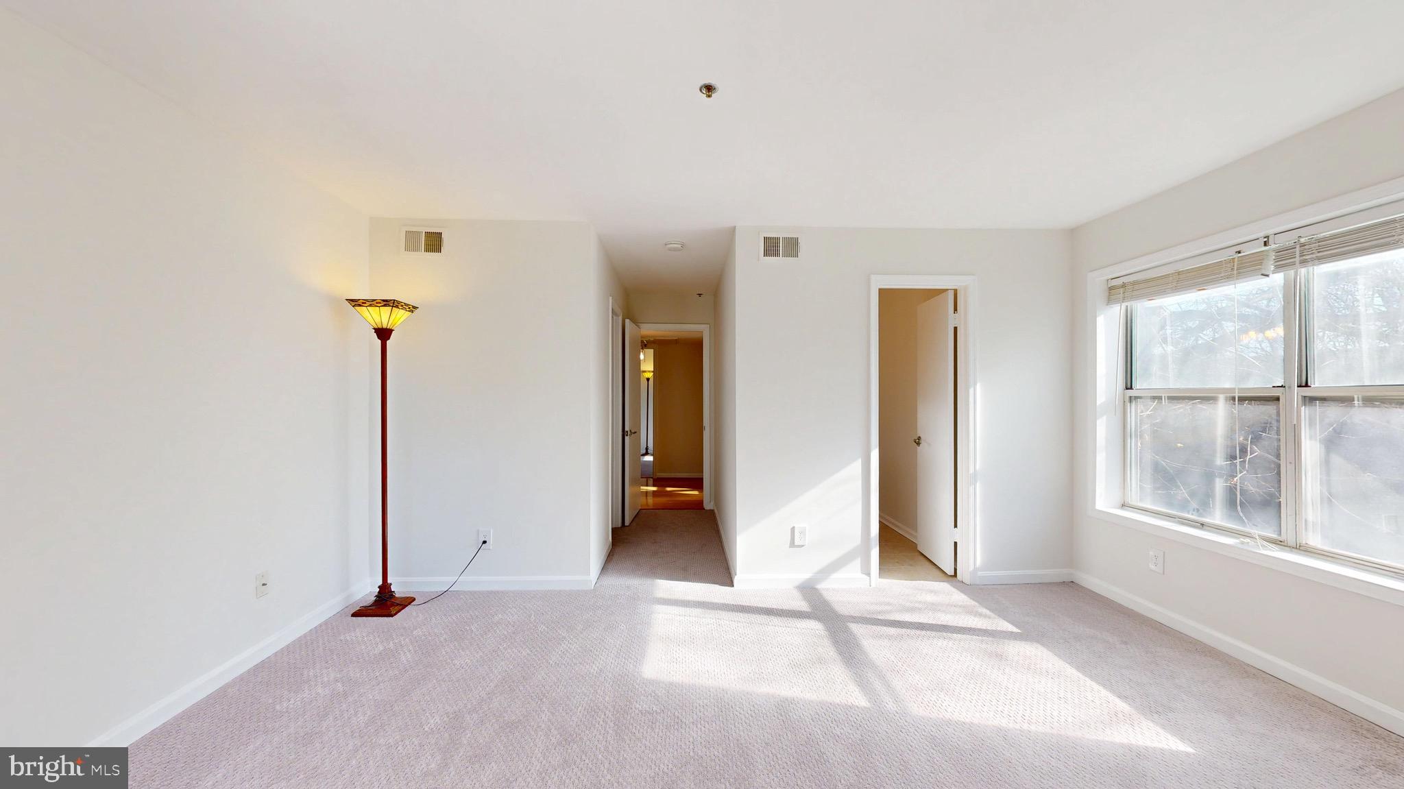 FOUR WINDS AT OAKTON - Residential