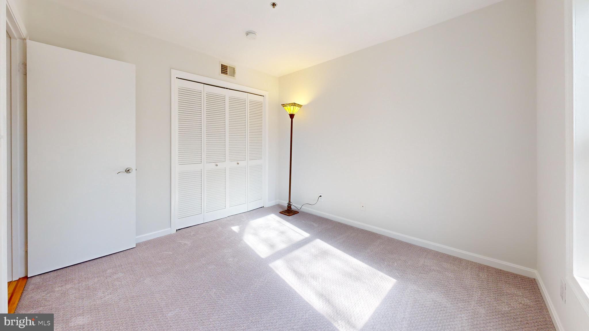 FOUR WINDS AT OAKTON - Residential