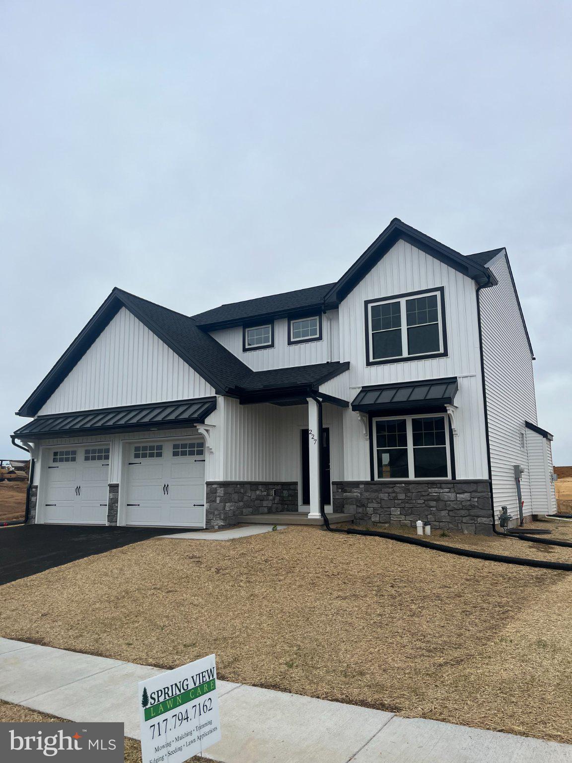 STONEYBROOK OF ELIZABETHTOWN - Residential