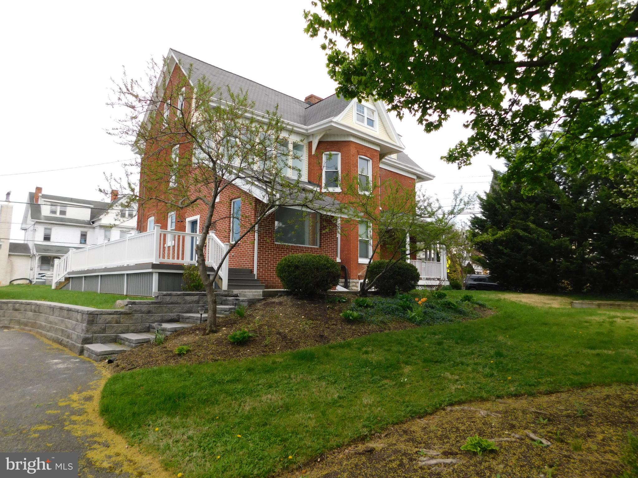 140 N GRANT STREET