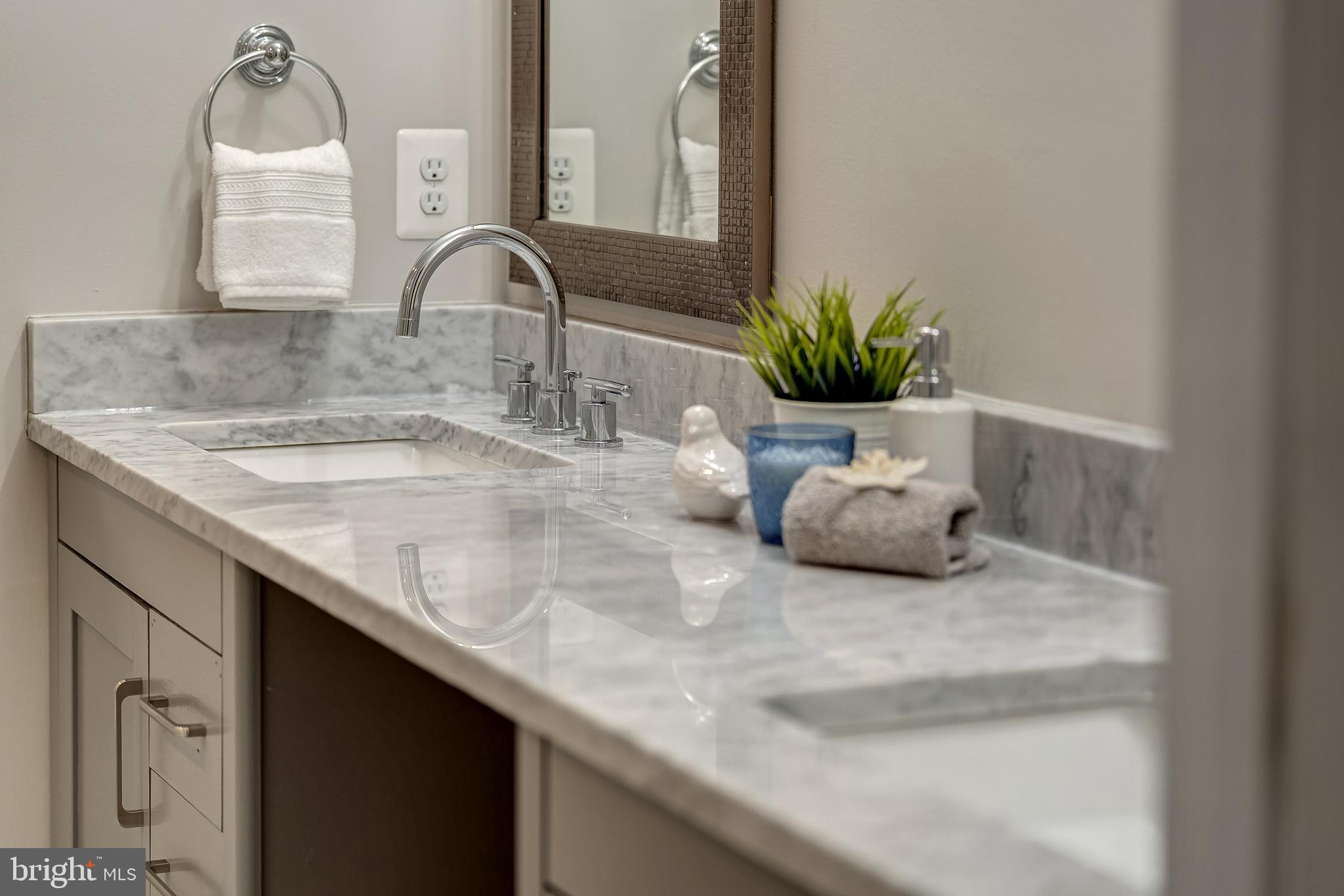 FAIRFAX WOODS - Residential