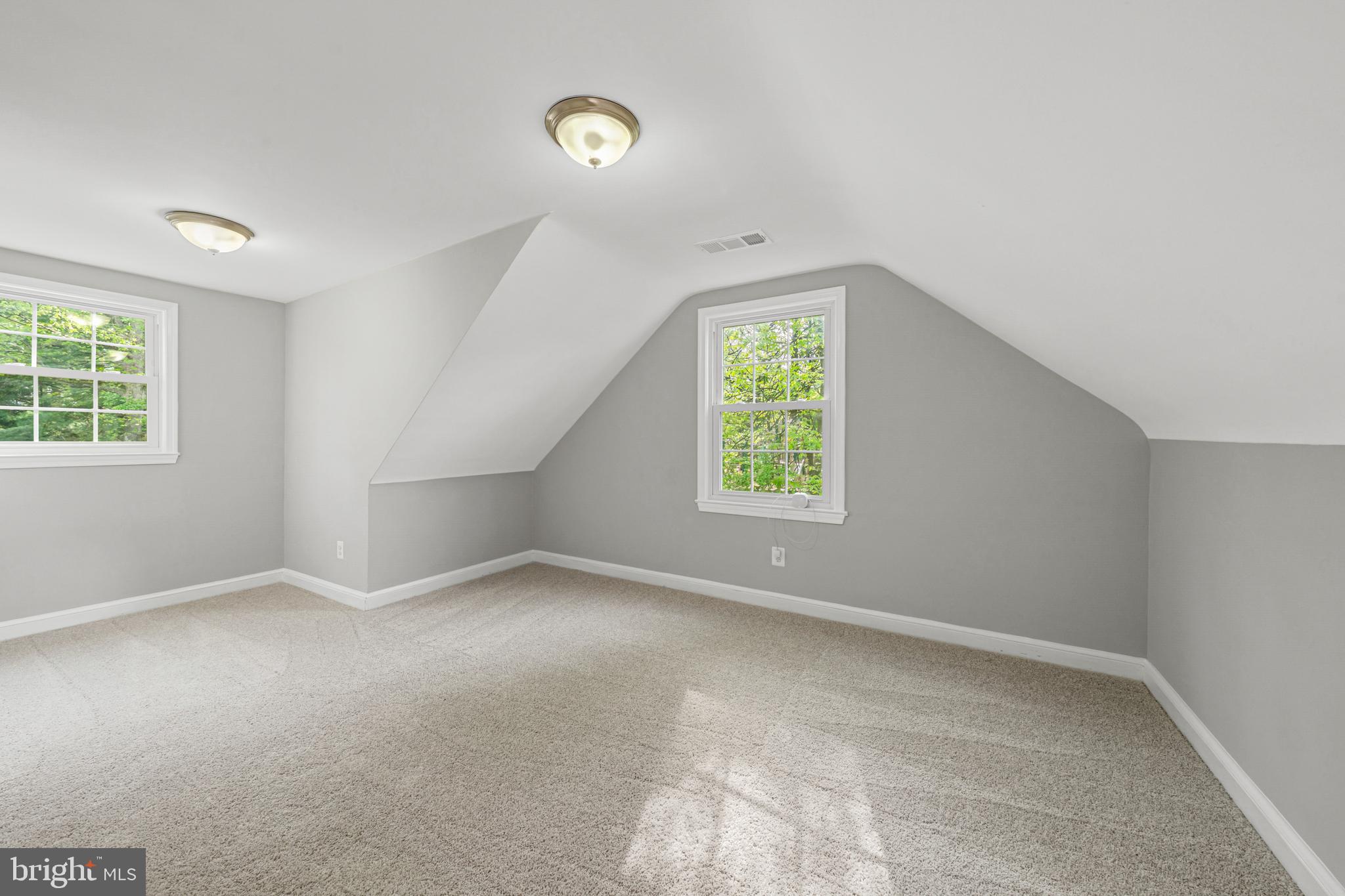 FAIRFAX WOODS - Residential