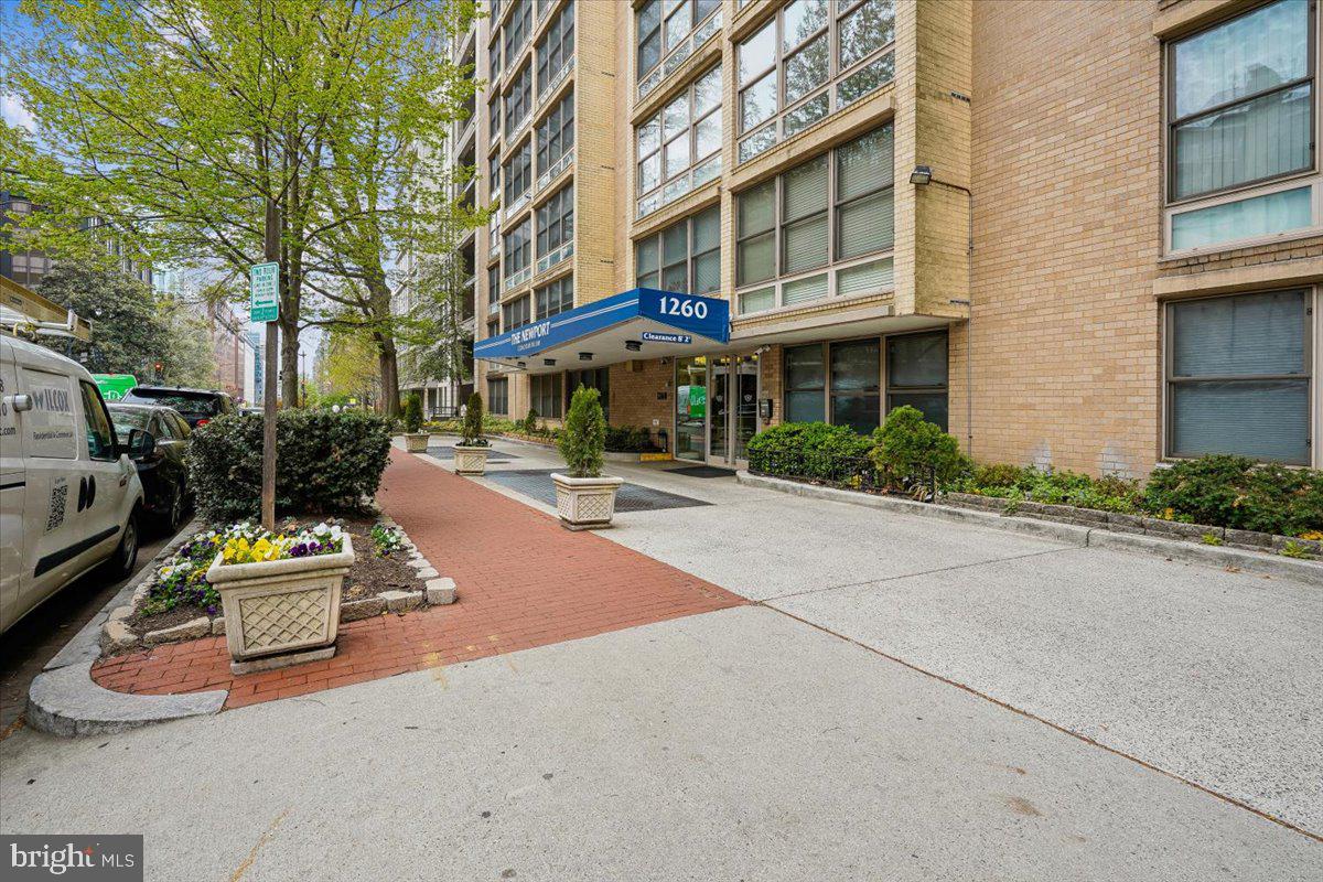 1260 21ST STREET NW 111