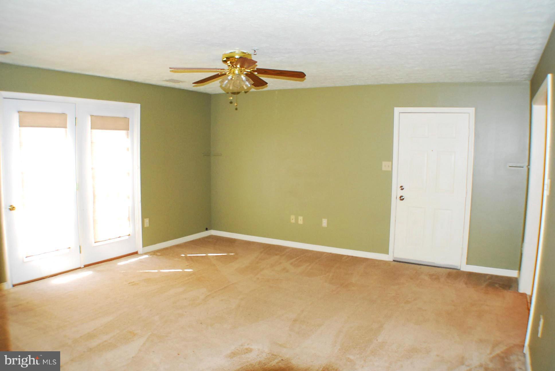 SIGNAL KNOB STATION - Residential Lease