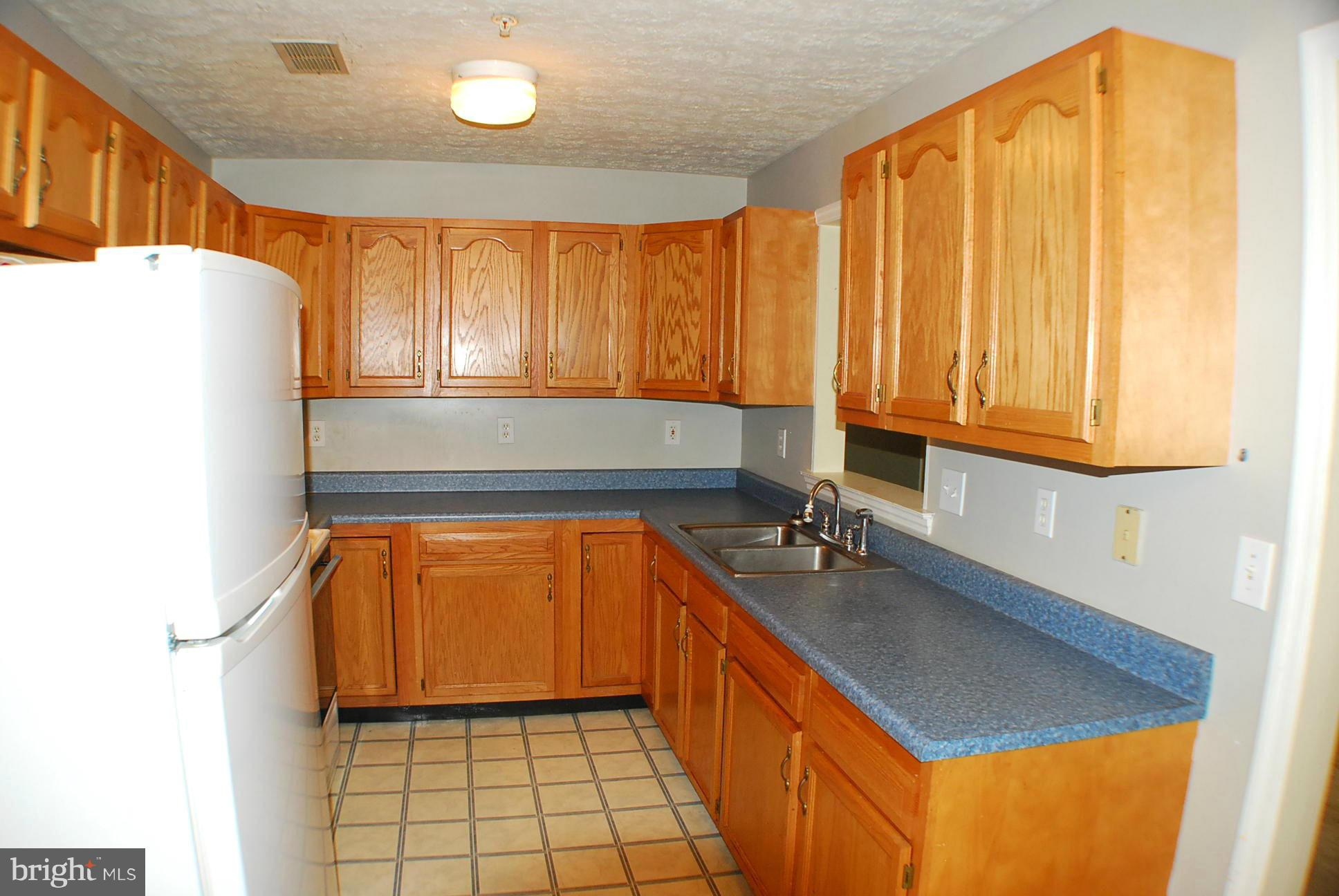 SIGNAL KNOB STATION - Residential Lease