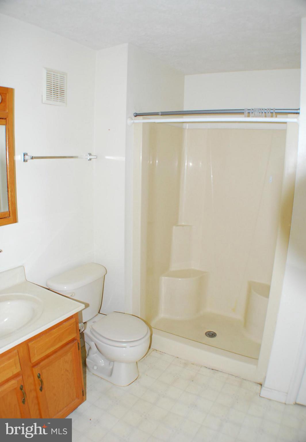 SIGNAL KNOB STATION - Residential Lease