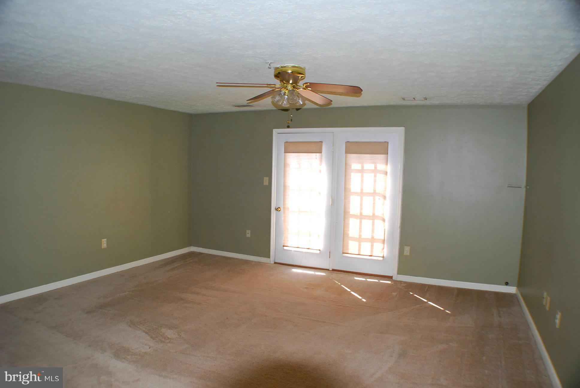 SIGNAL KNOB STATION - Residential Lease