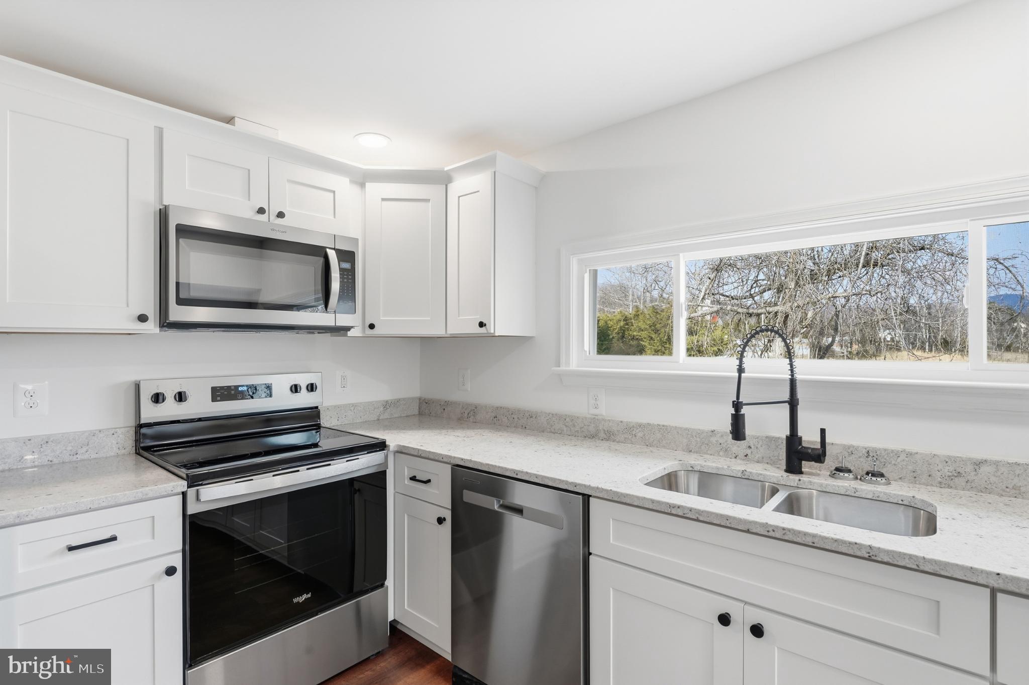 WOLFTOWN - Residential