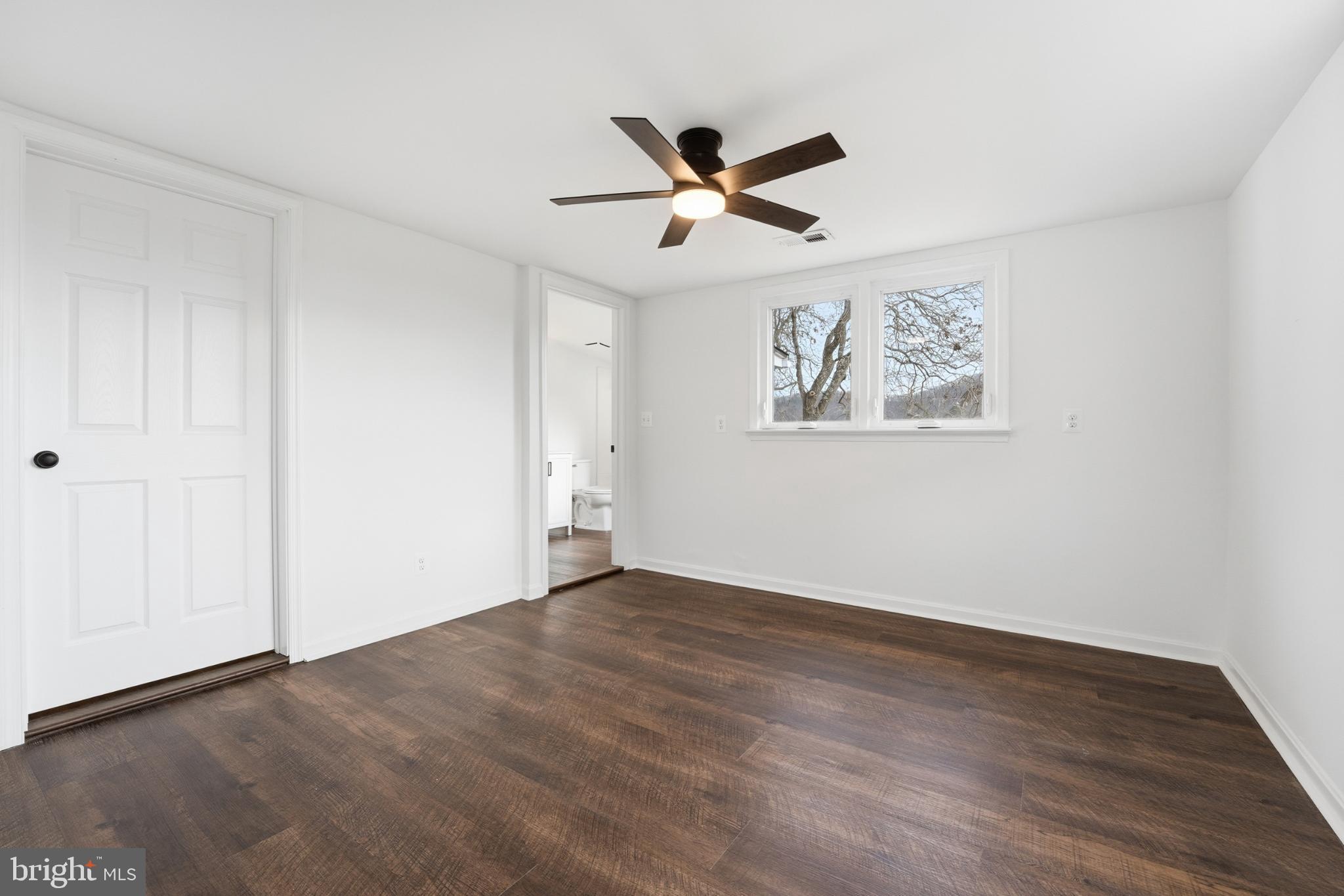 WOLFTOWN - Residential