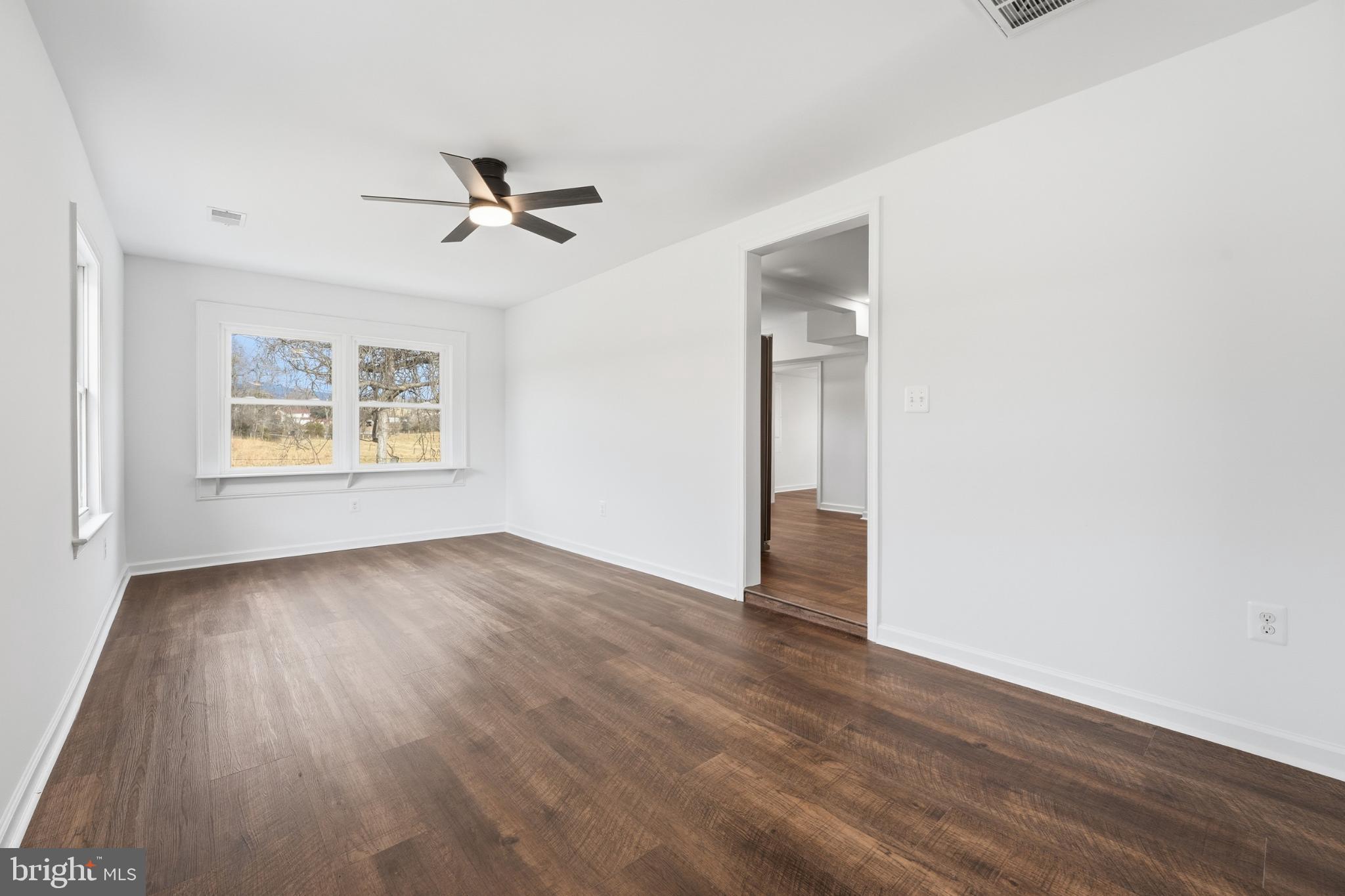 WOLFTOWN - Residential