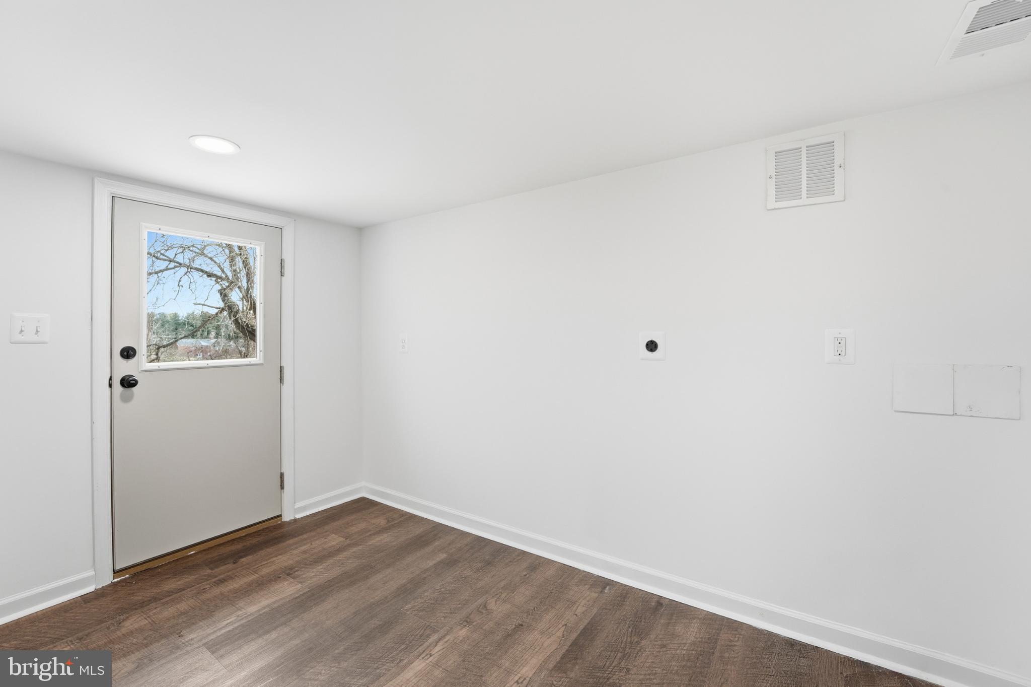 WOLFTOWN - Residential