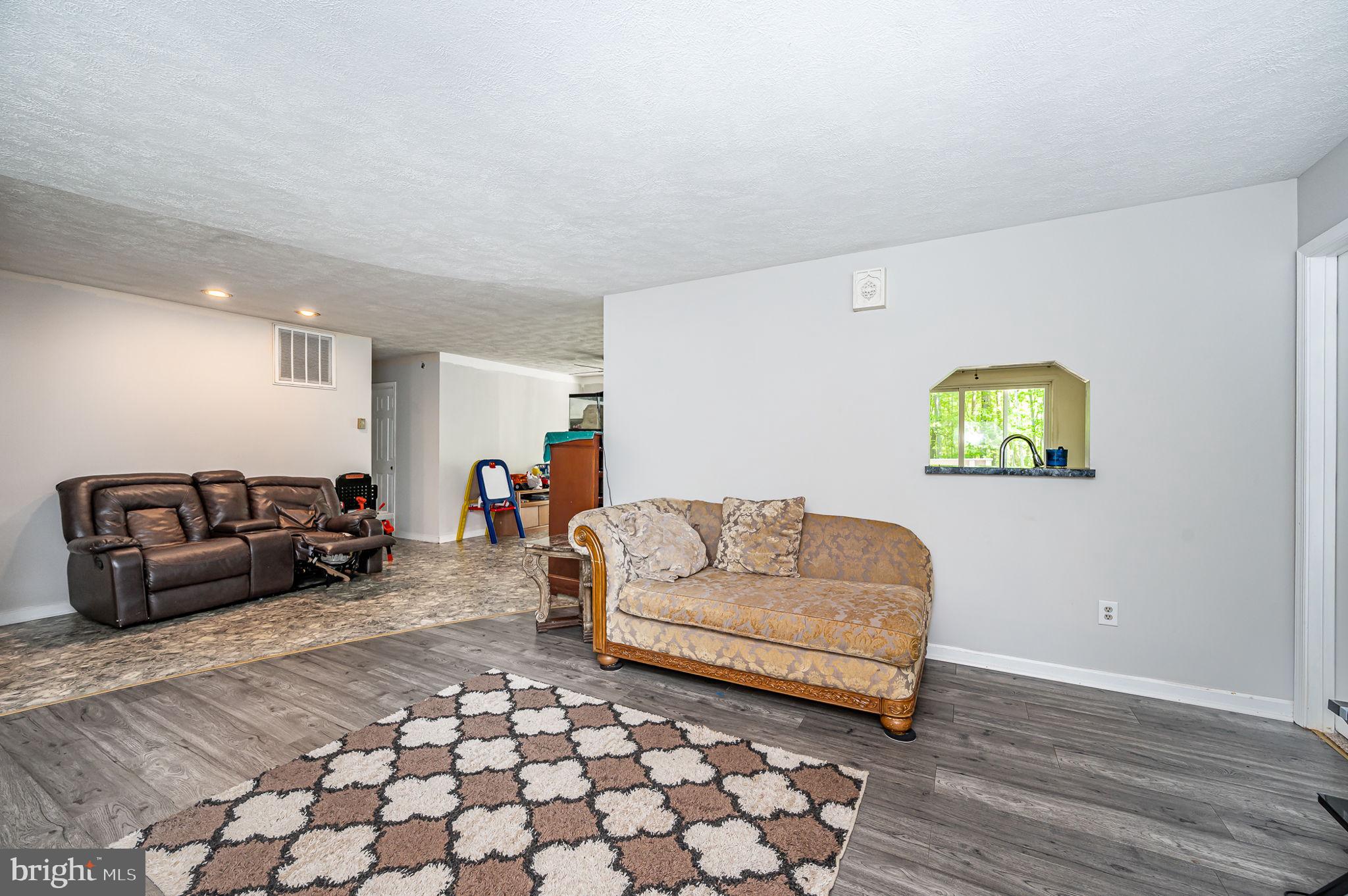 LAKE WILDERNESS - Residential