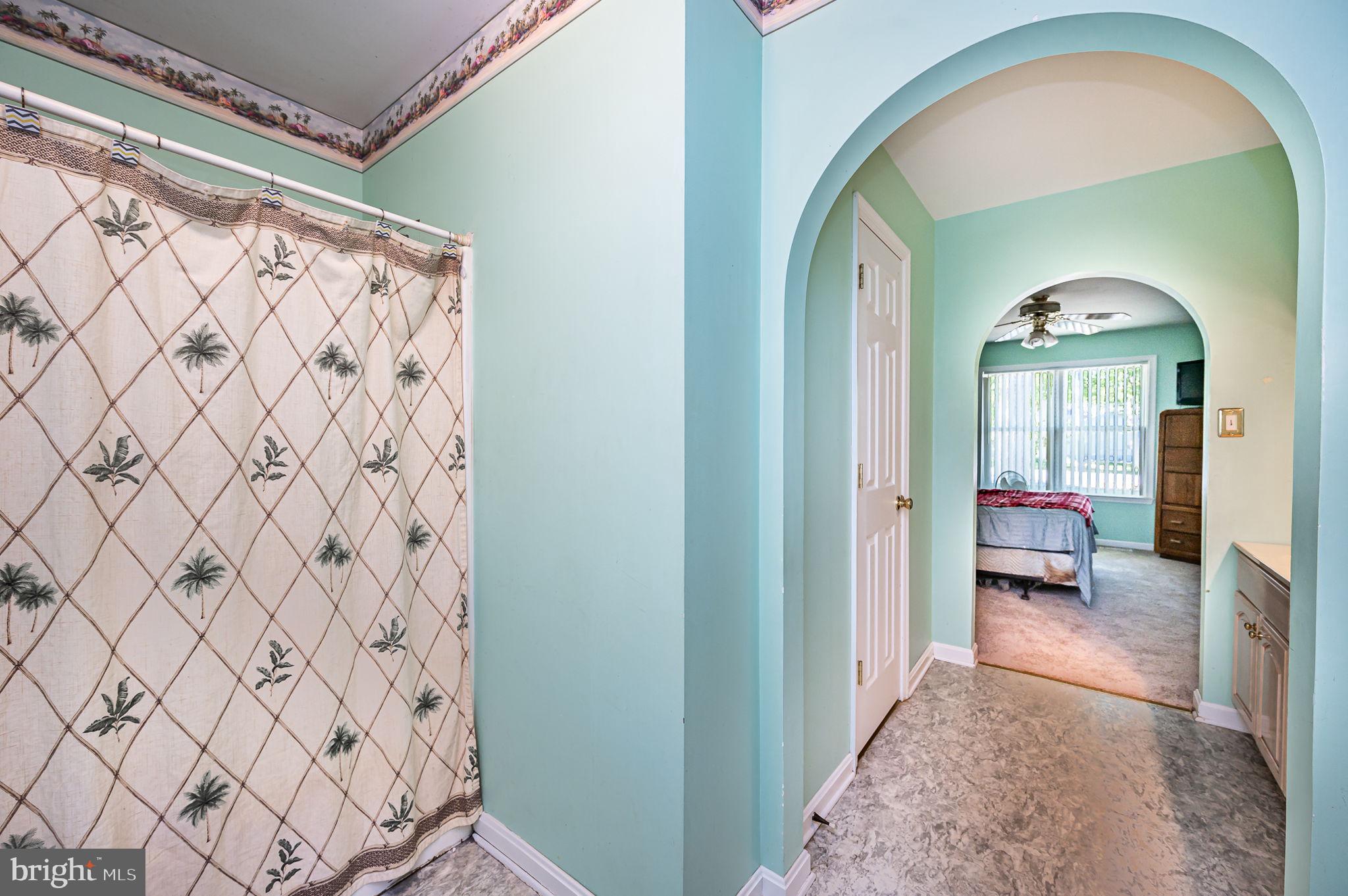 LAKE WILDERNESS - Residential