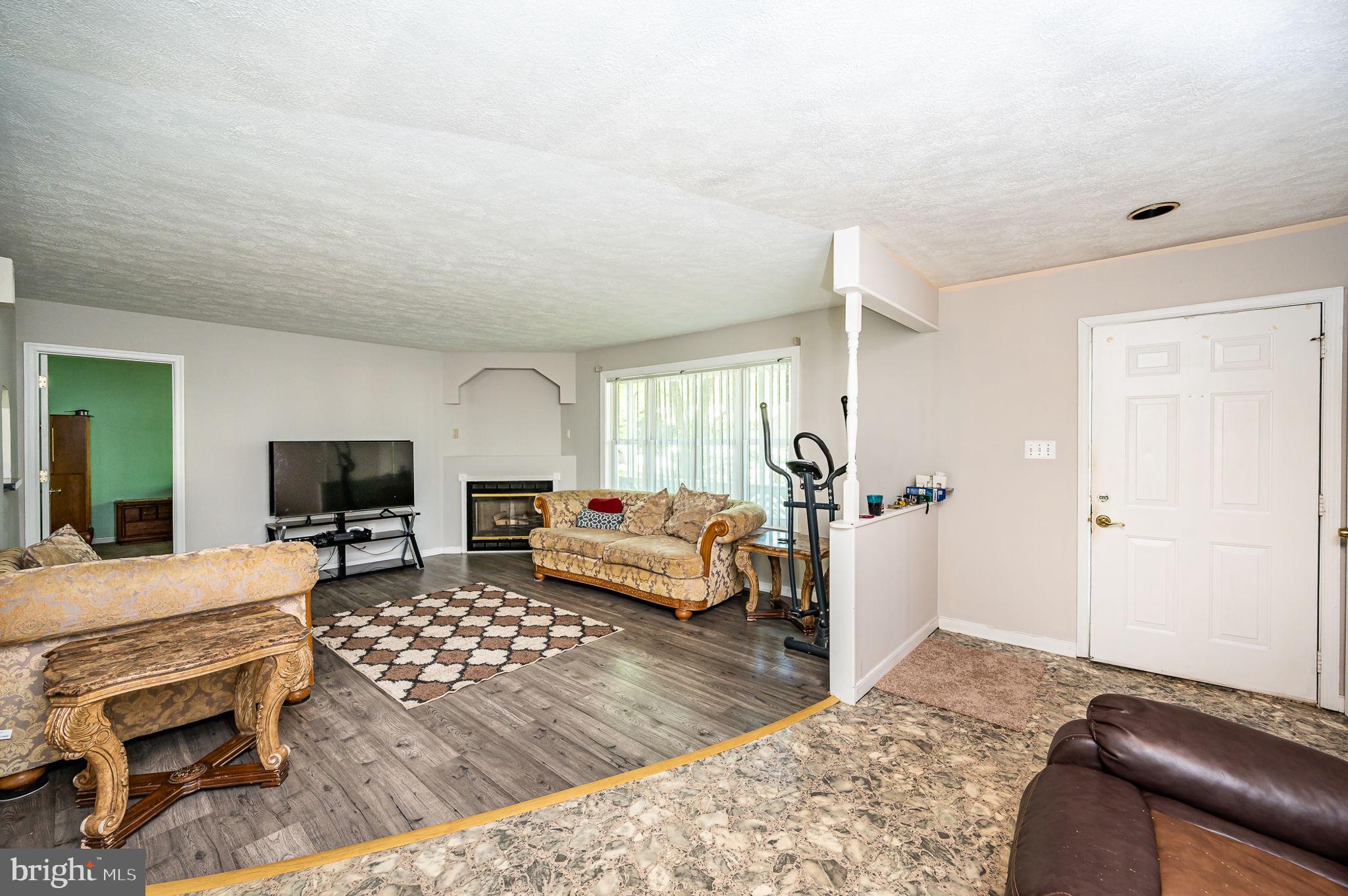 LAKE WILDERNESS - Residential